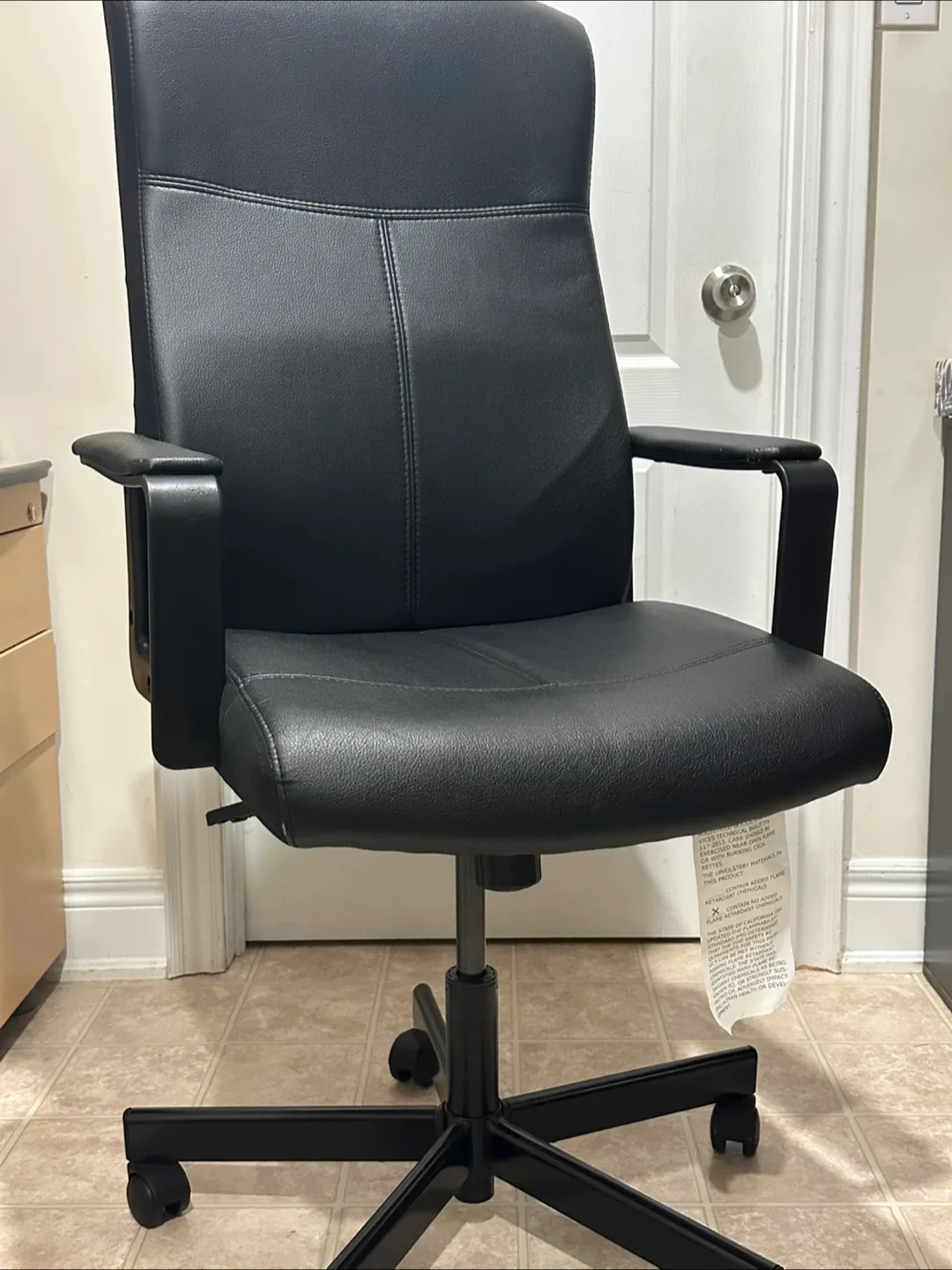 IKEA Millberget Black Office Chair thumbnail