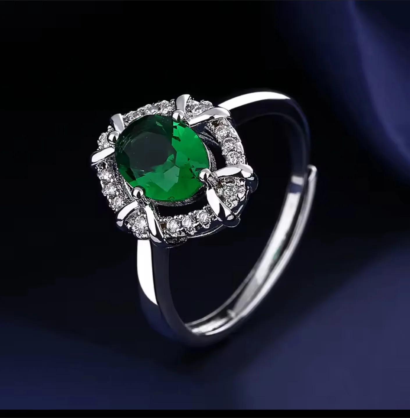 Green Gemstone Ring thumbnail