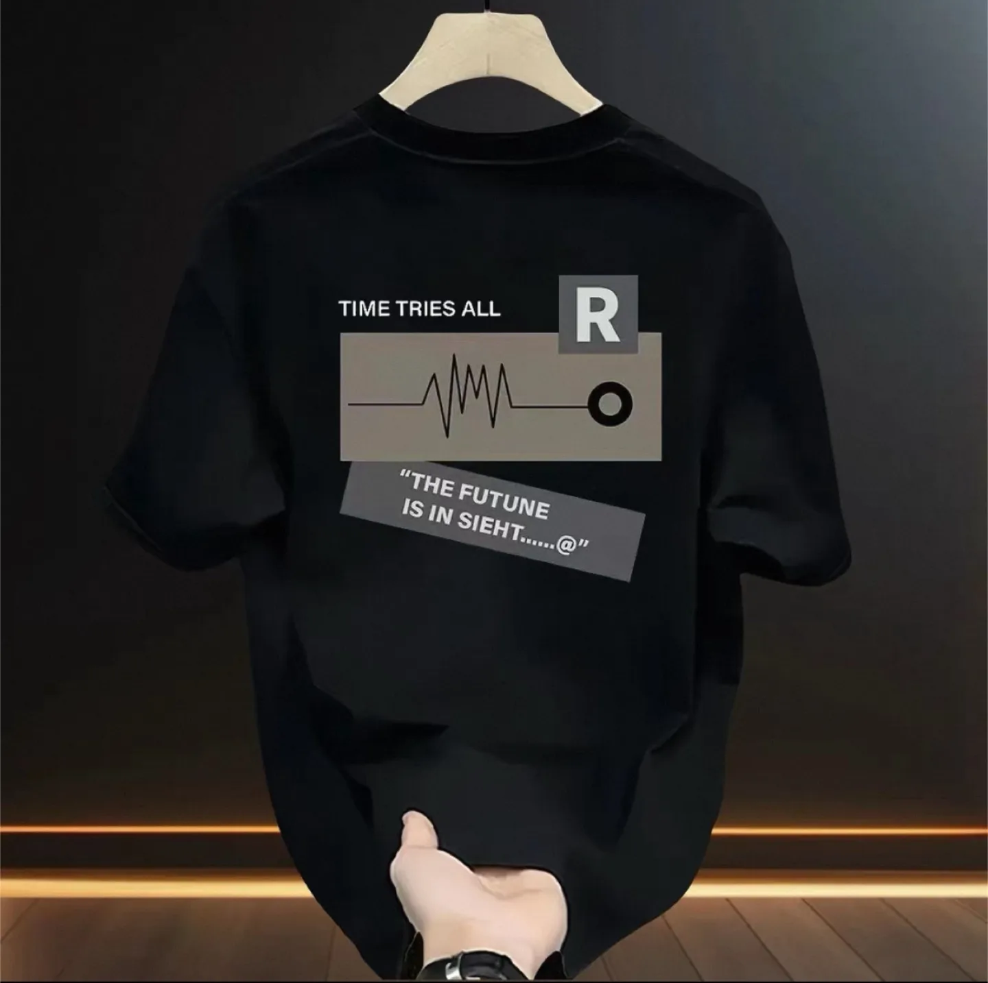 Graphic Print T-Shirt image indicator(3)