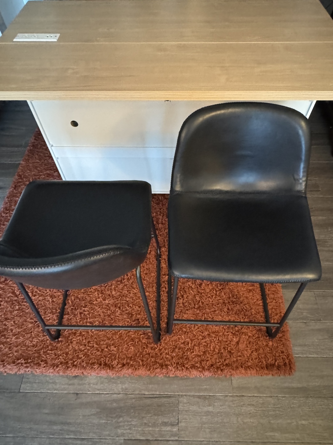 Set of 2 Black Leather Bar Stools - photo 2