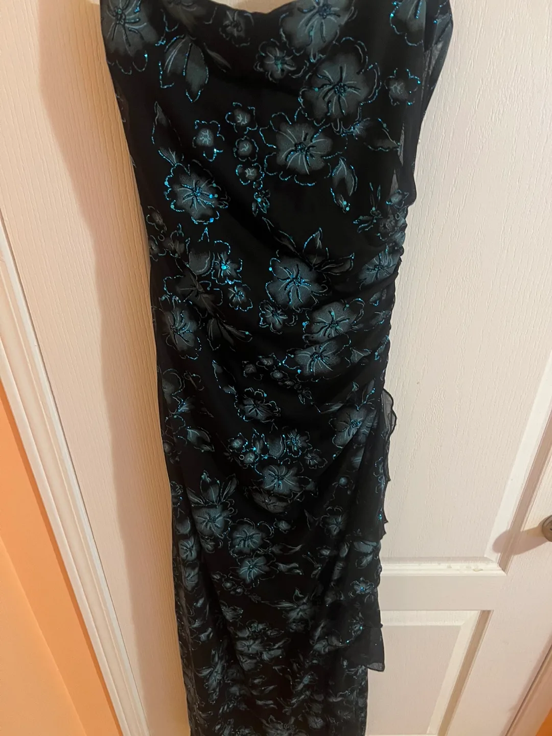 Prom dresses image indicator(3)