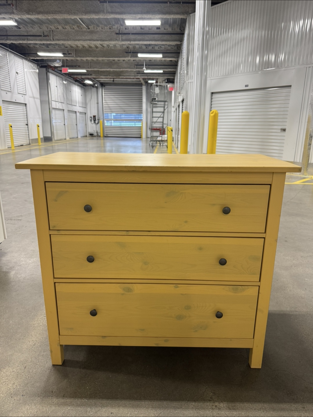 Free delivery Ikea dresser