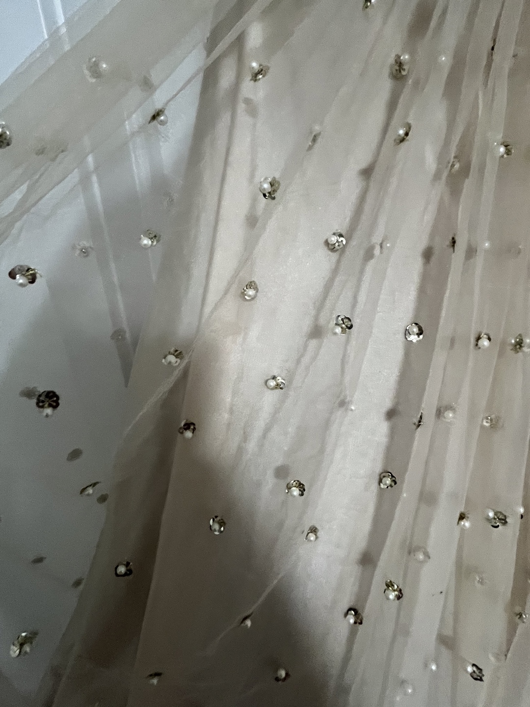Custom made beige lehenga - photo 4