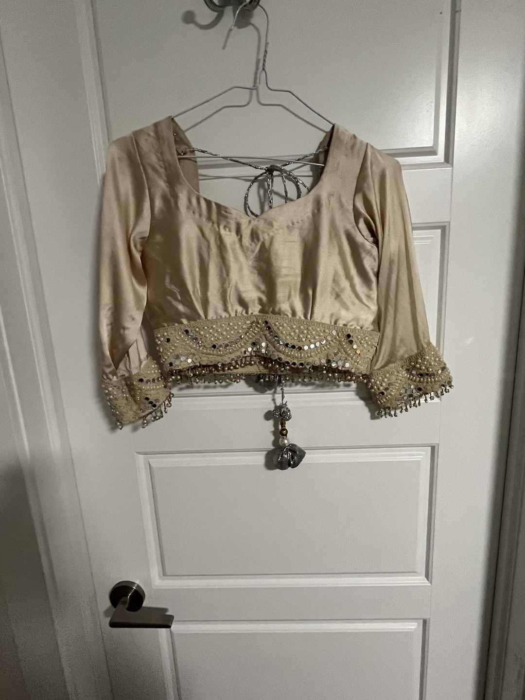 Custom made beige lehenga - photo 5