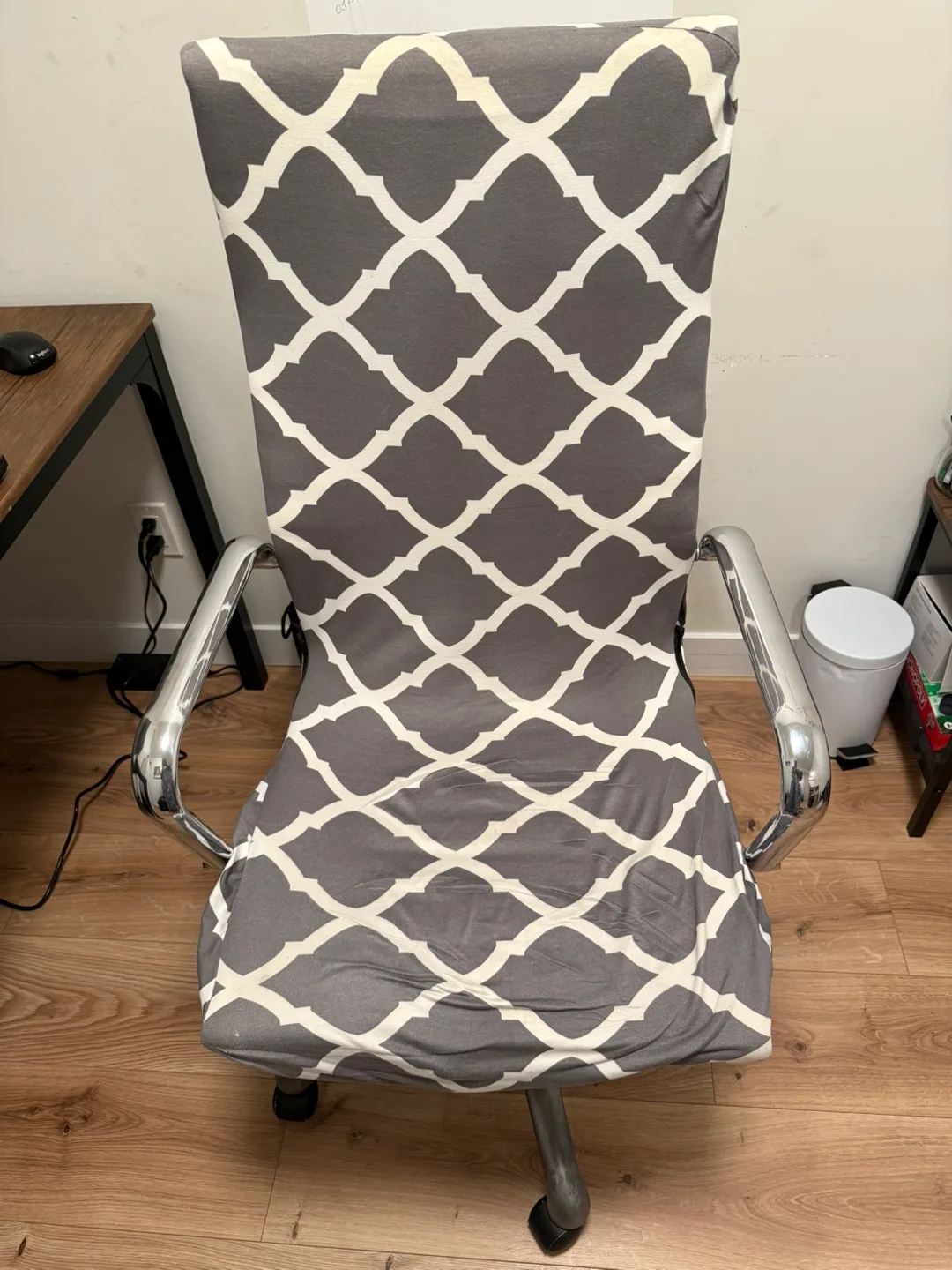 Office Chair Cover - Grey & White Pattern thumbnail