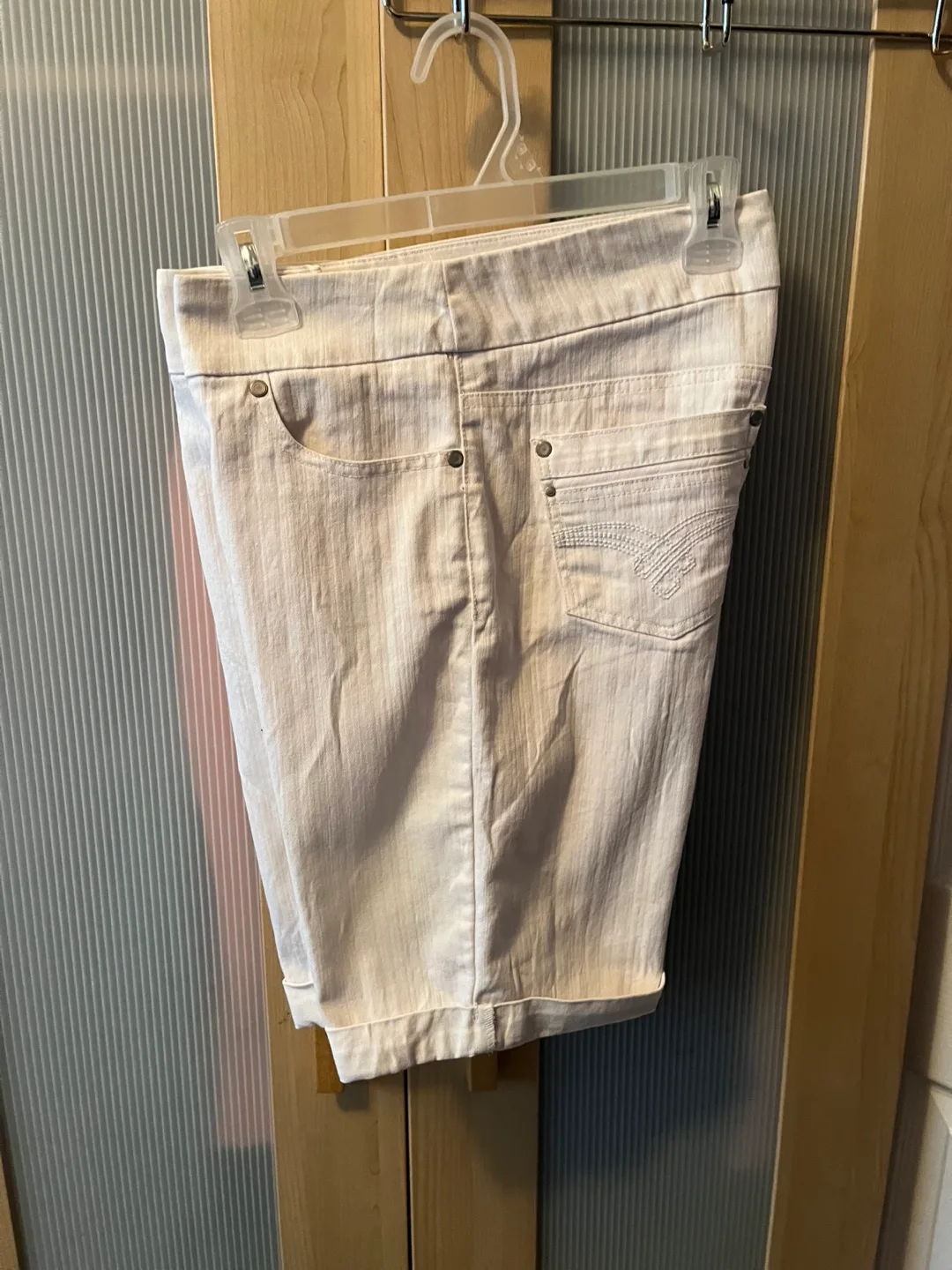 Reitmans Jean shorts, pull on,  Petites Size 12 thumbnail