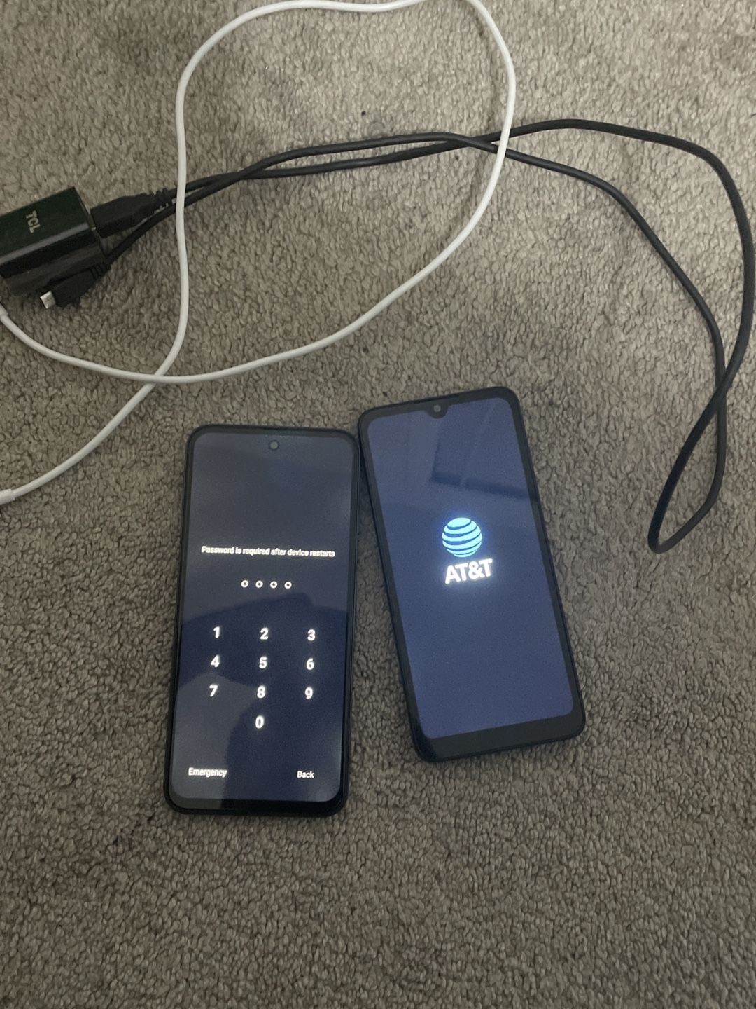 The two phone for a trade for ps4 and a controller - photo 4