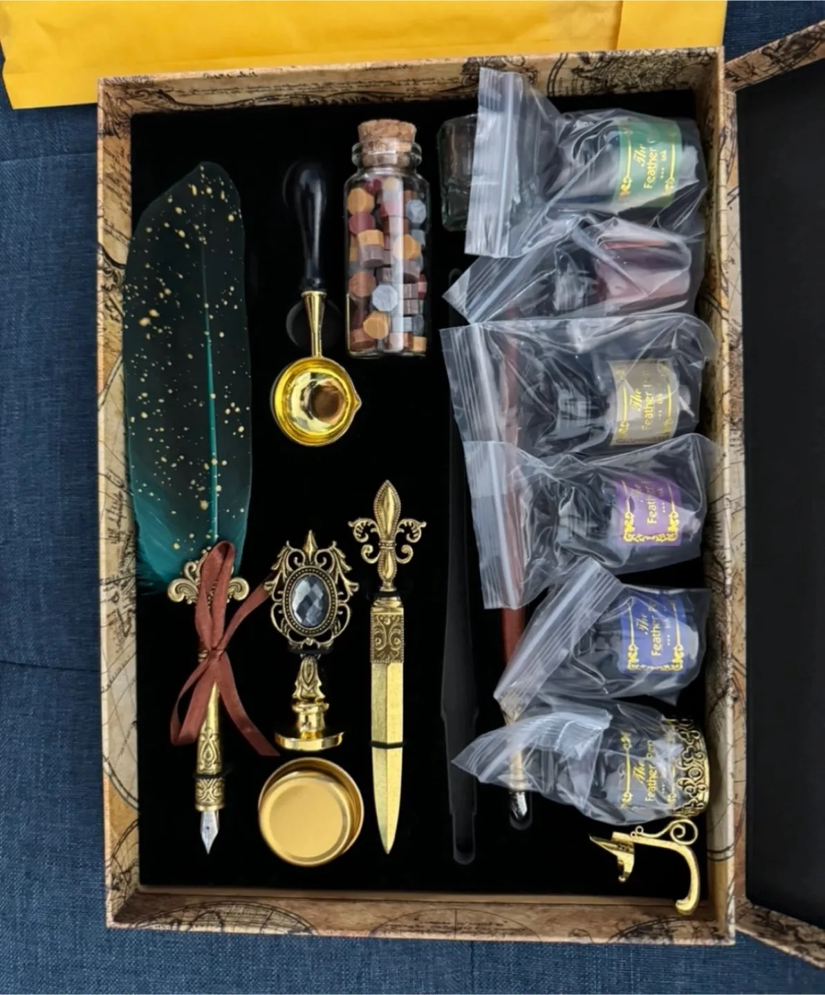 Calligraphy Feather Pen Set thumbnail