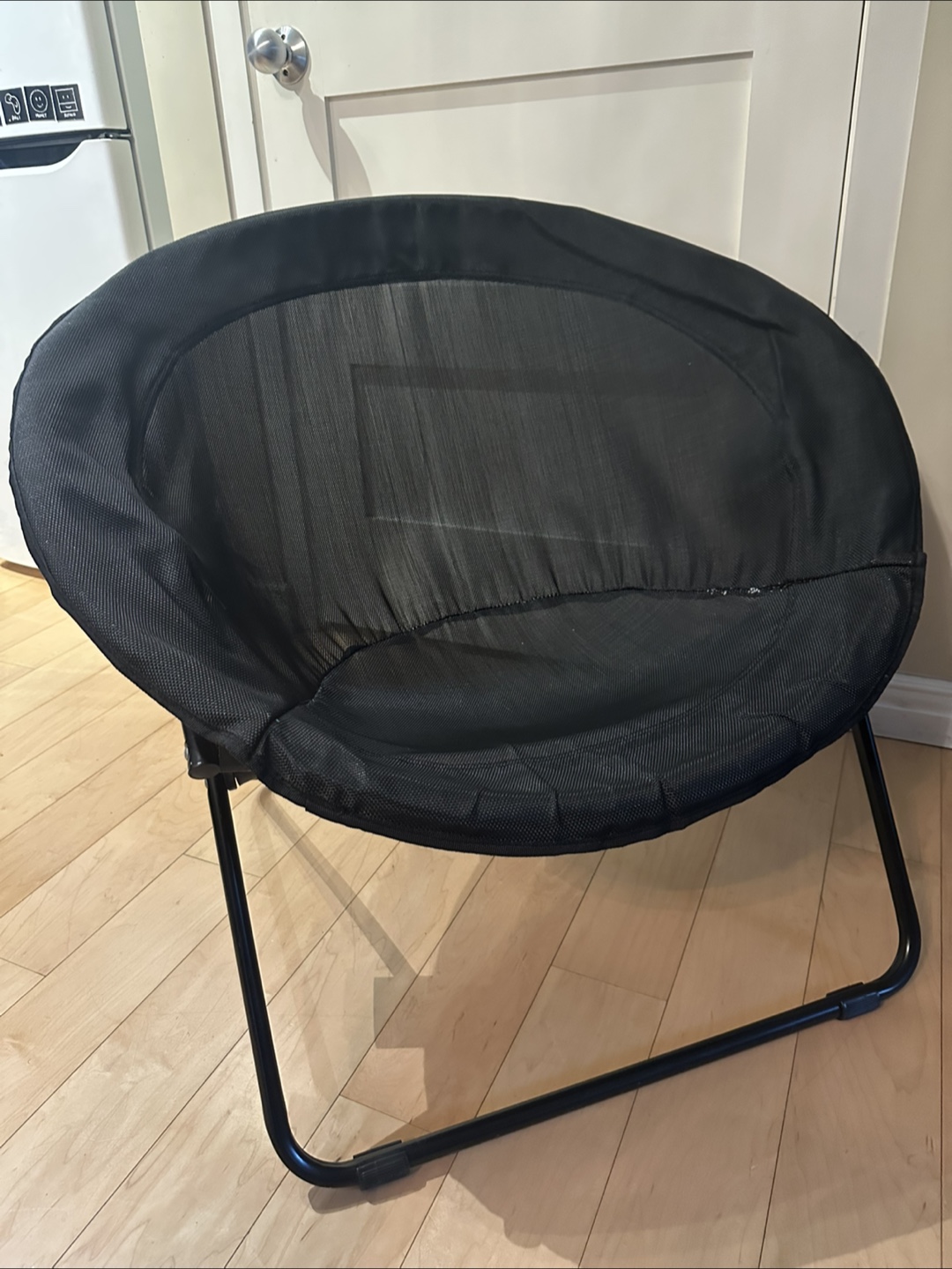 Black Saucer Chair