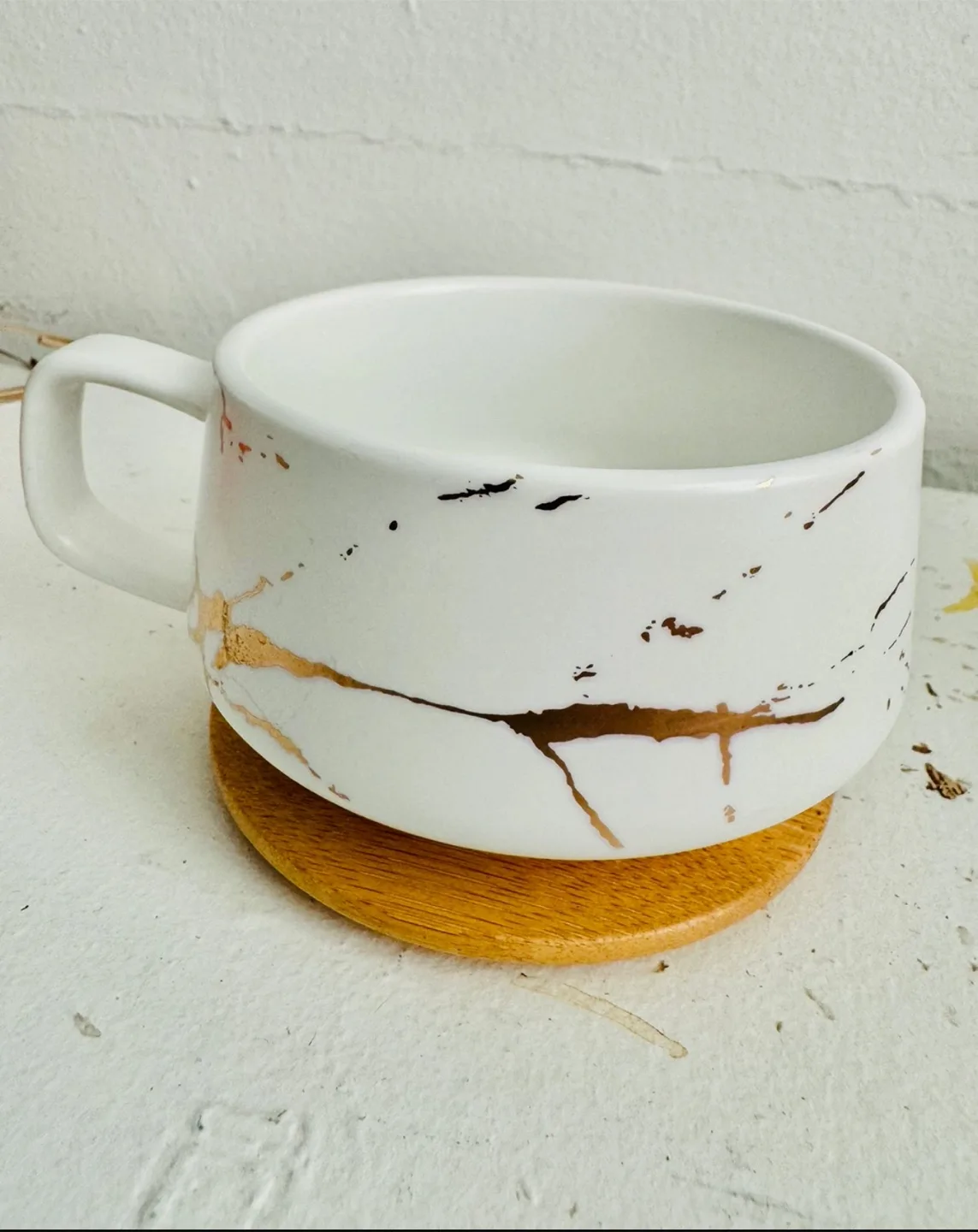 White & Gold Marble Mug with Wood Coaster thumbnail