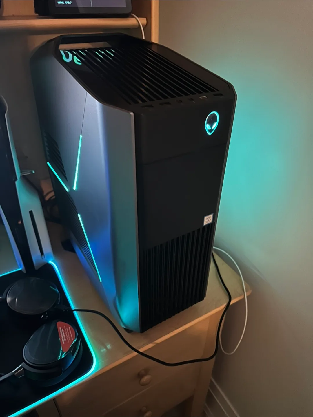 Alienware Aurora R7 Gaming PC thumbnail