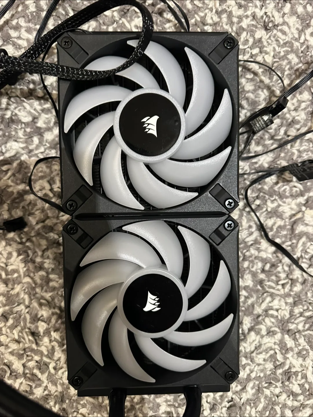 Corsair iCUE H100i Elite  CPU Cooler - Like New! image indicator(2)