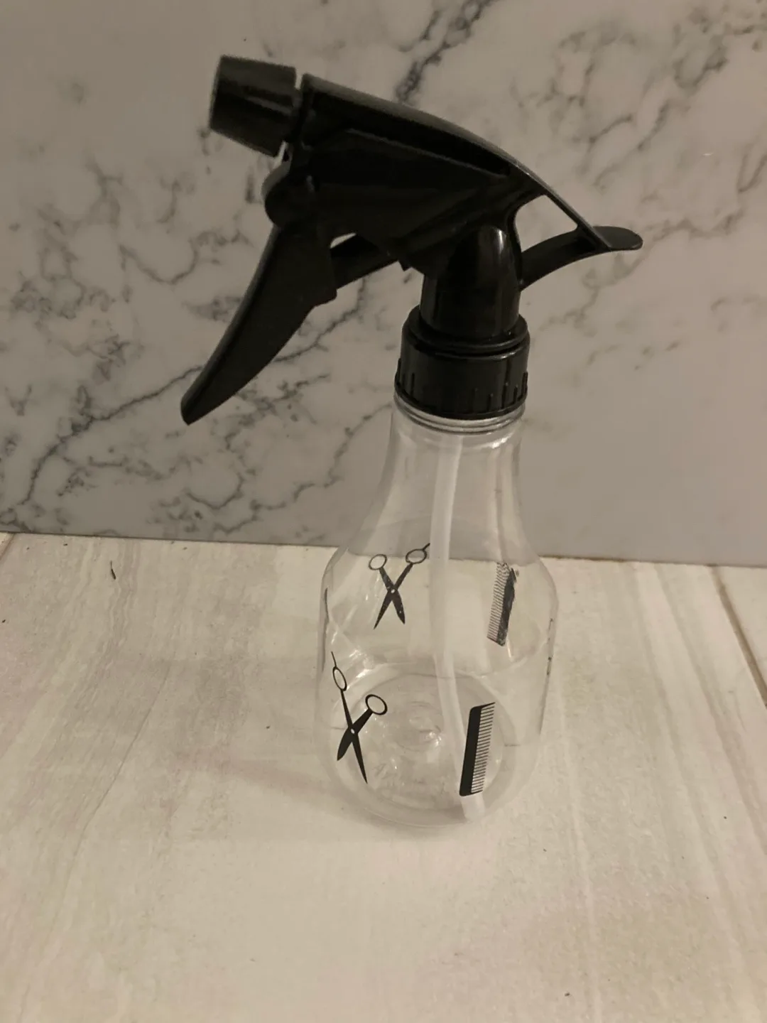 🇨🇦🍁Hairdressing Spray Bottle thumbnail