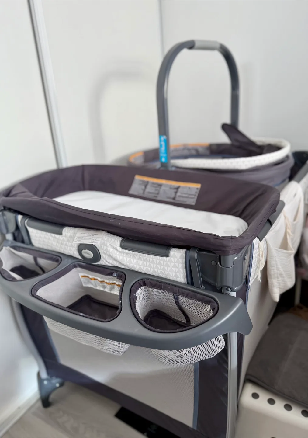 Graco Pack 'n Play Playard with new mattress image indicator(8)