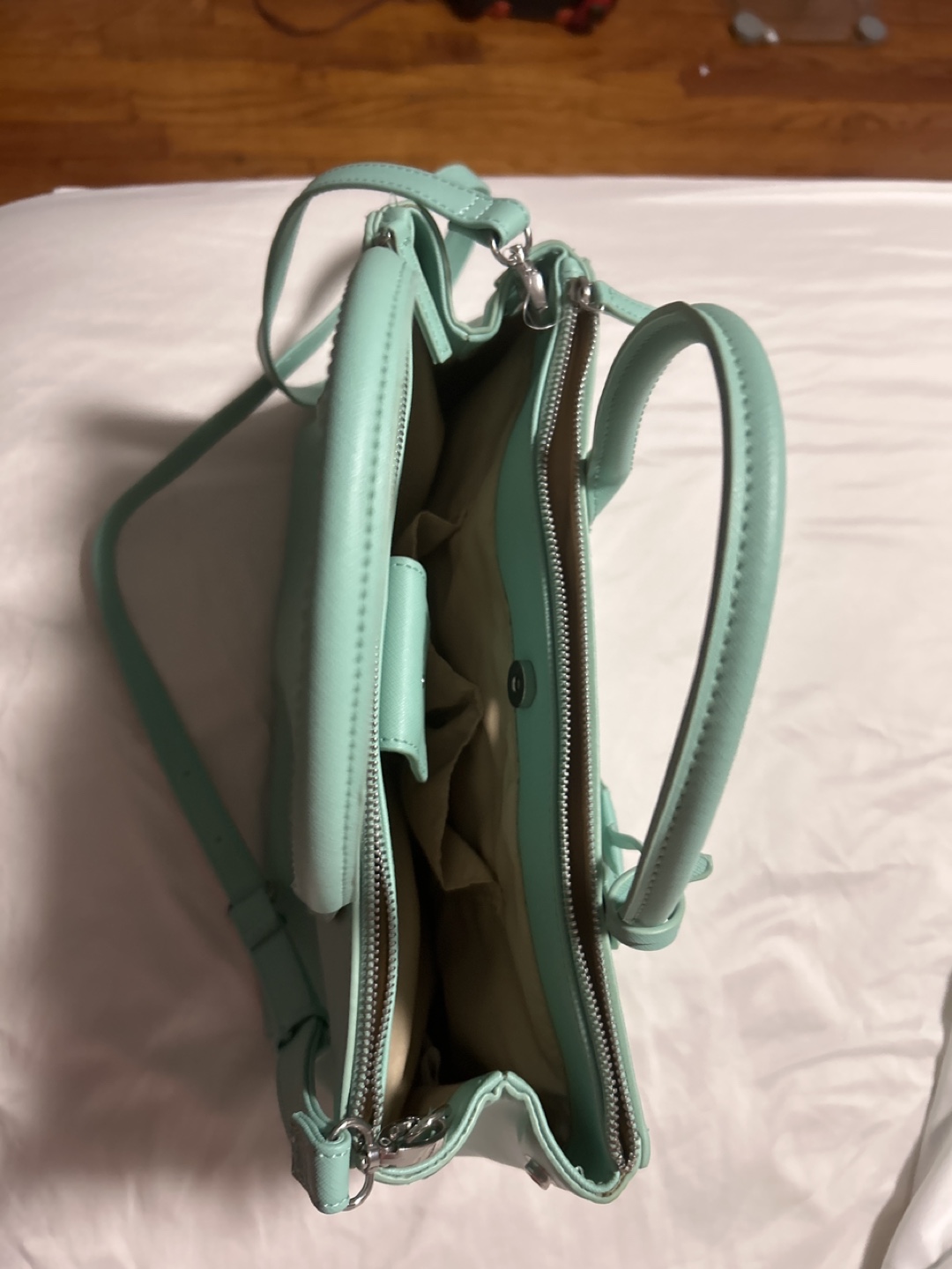 New York & company Light Green Handbag - photo 3