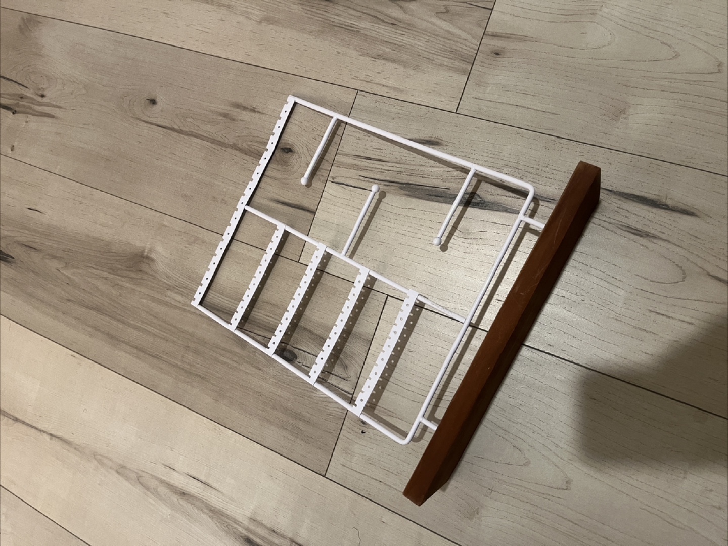 Free standing jewelry Holder