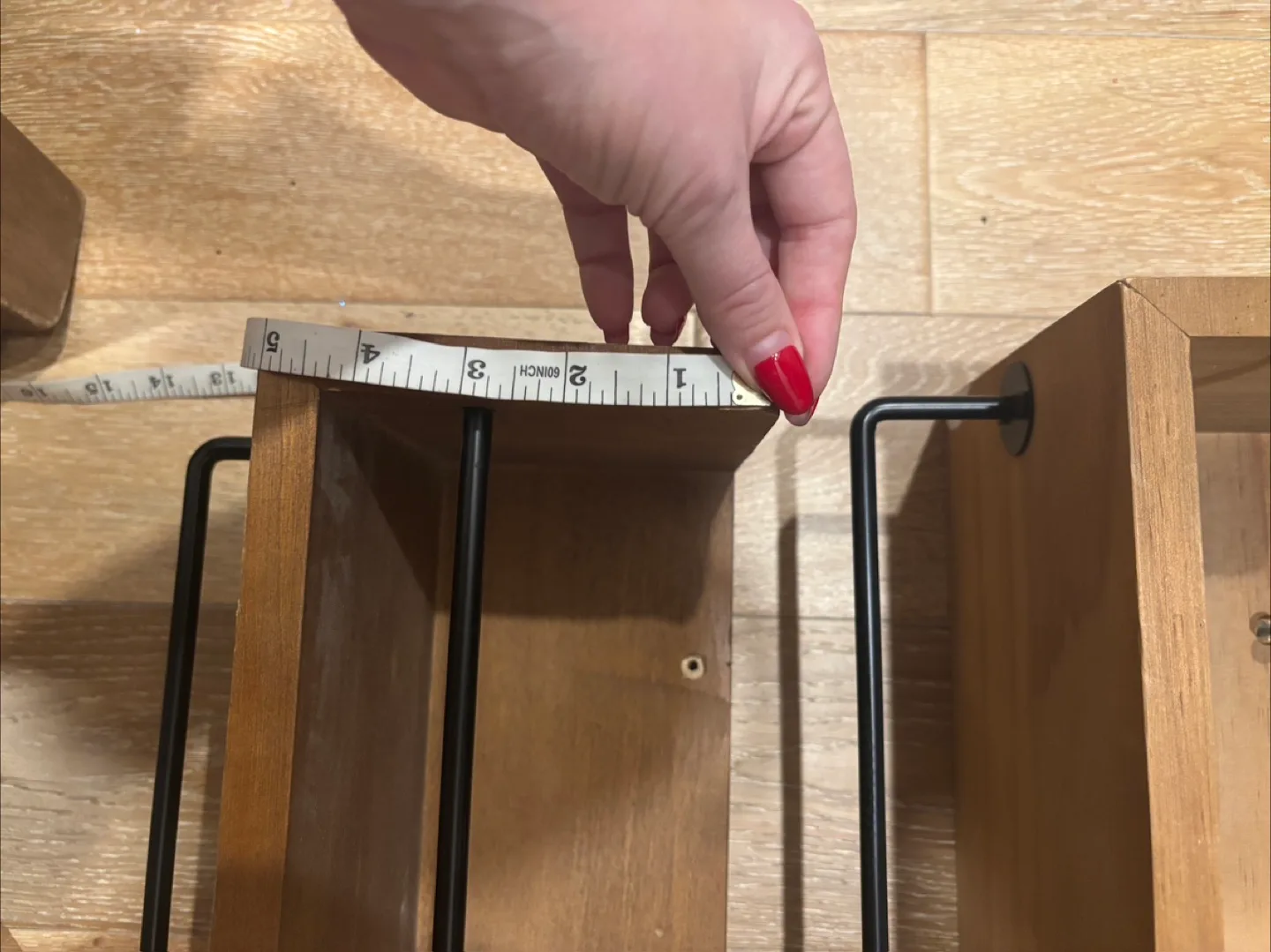 Wall Shelves with Utility Bar 🧡 image indicator(4)