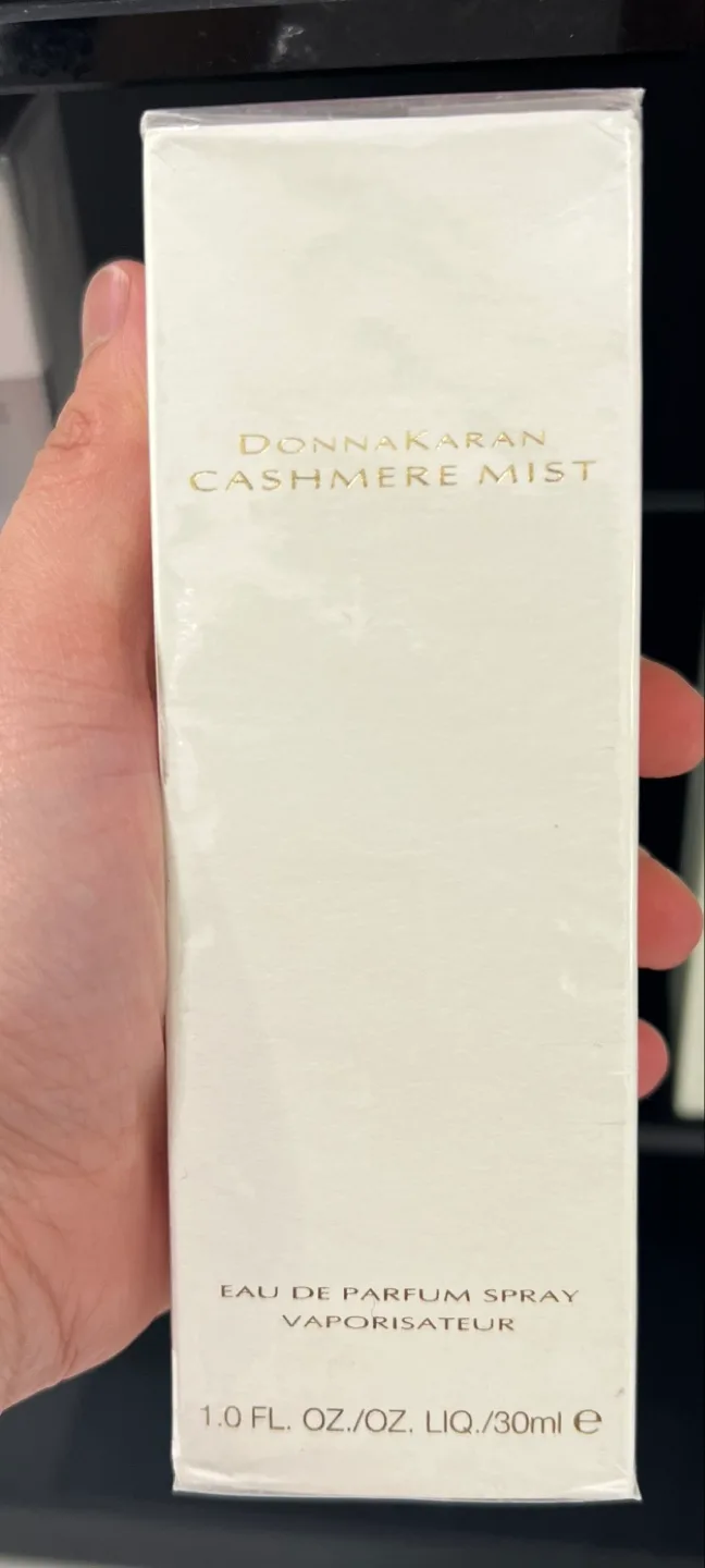 Donna Karan Cashmere Mist Eau de Parfum Spray thumbnail