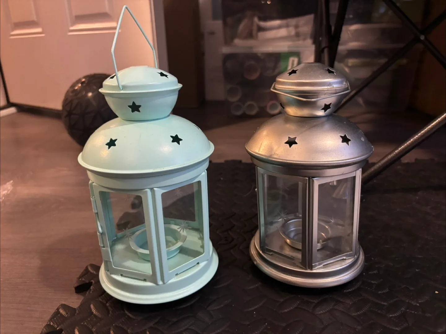 Two Decorative Star Lanterns thumbnail