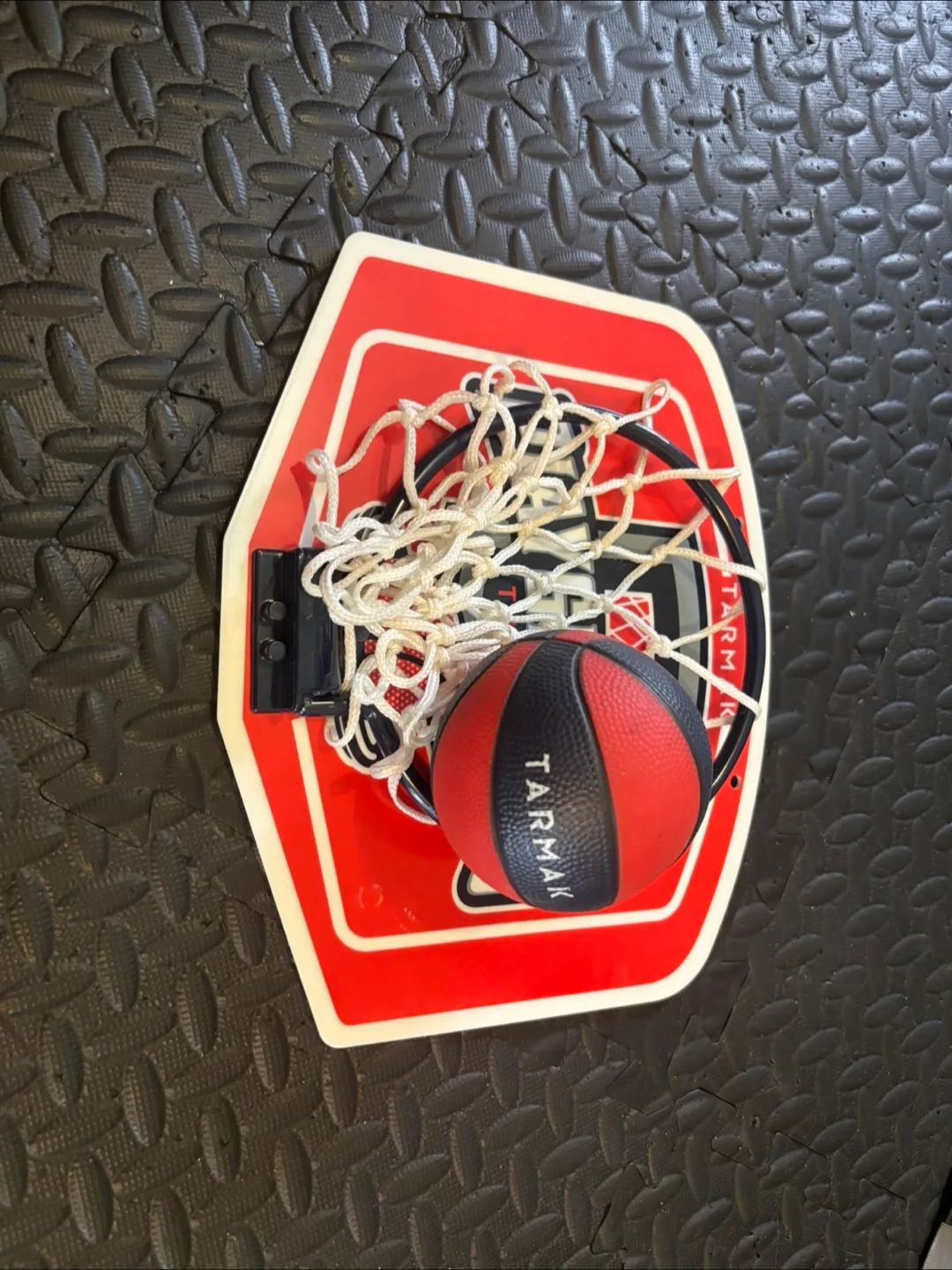 Tarmak Mini Basketball Hoop thumbnail