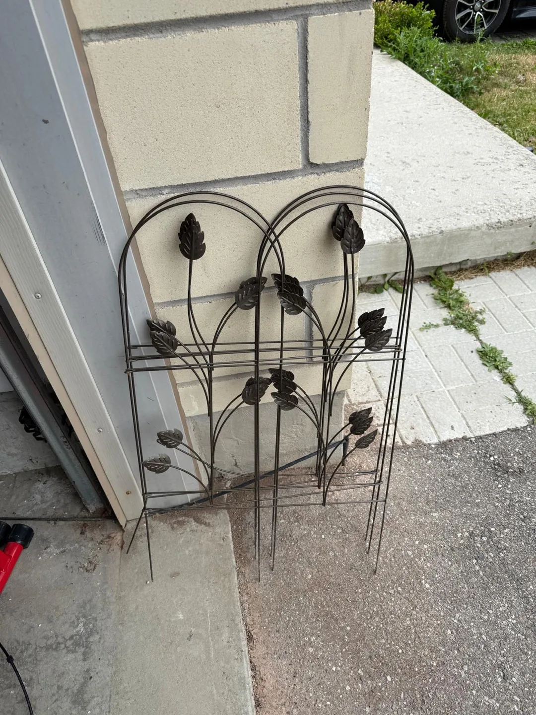 Metal Garden Edging Fence thumbnail