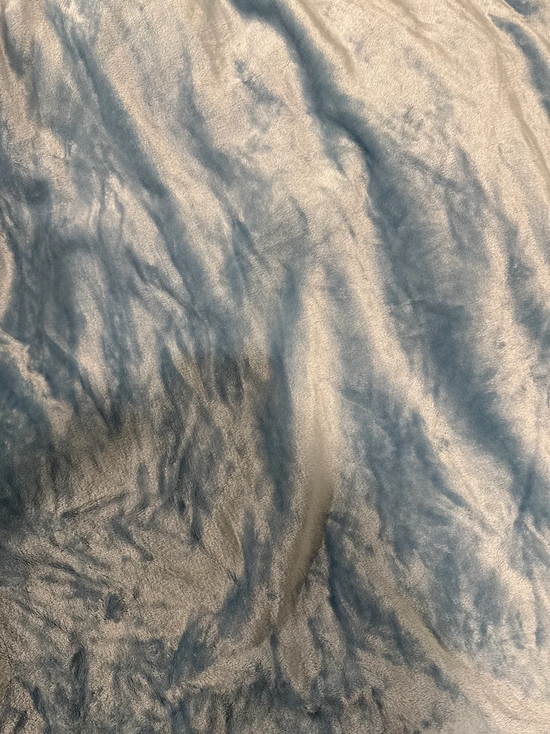 Cozy Blue & White Blanket thumbnail