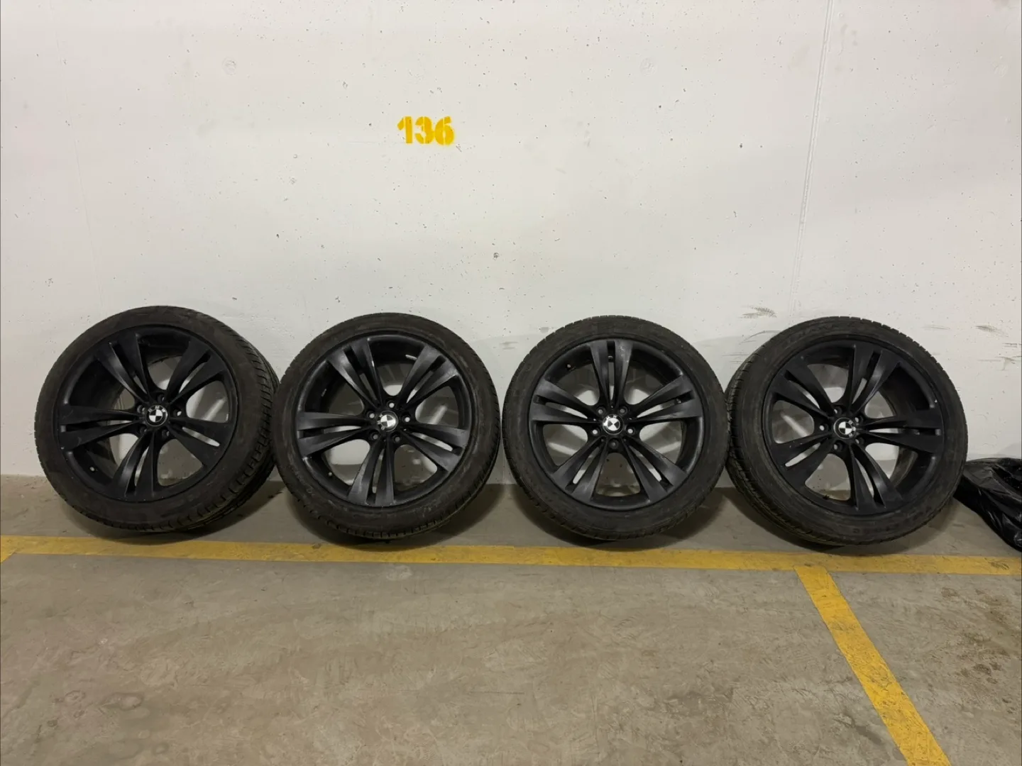 BMW Black Rims R20 and Tires - Set of 4 thumbnail