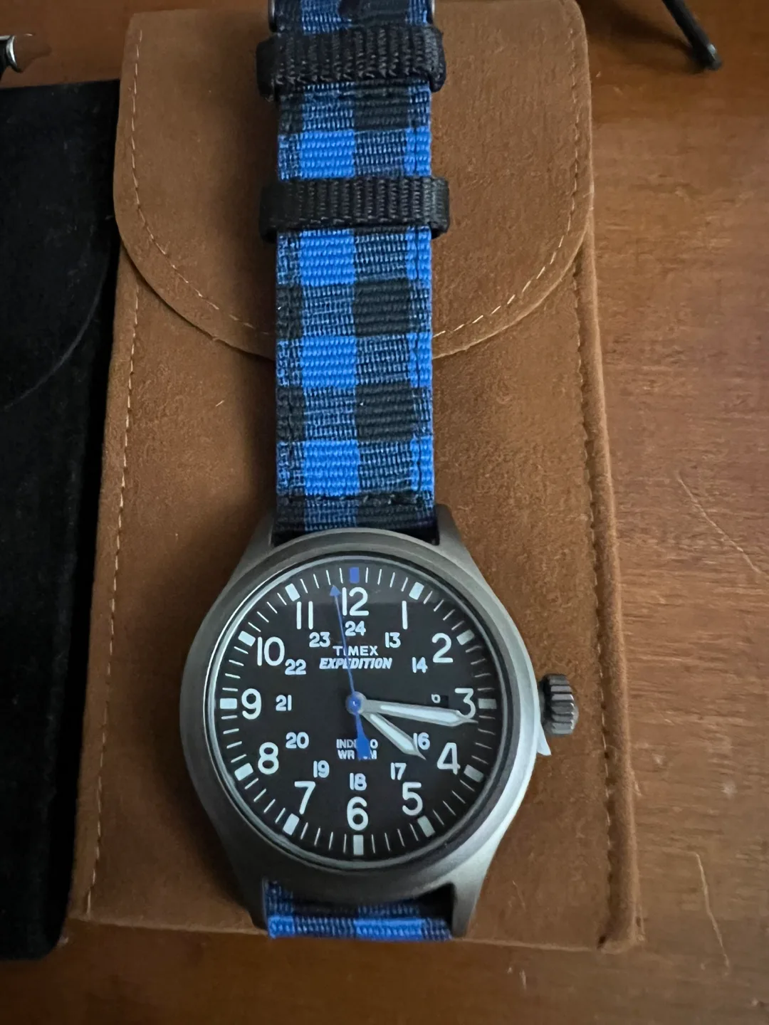 Timex Watch with Blue Band image indicator(6)