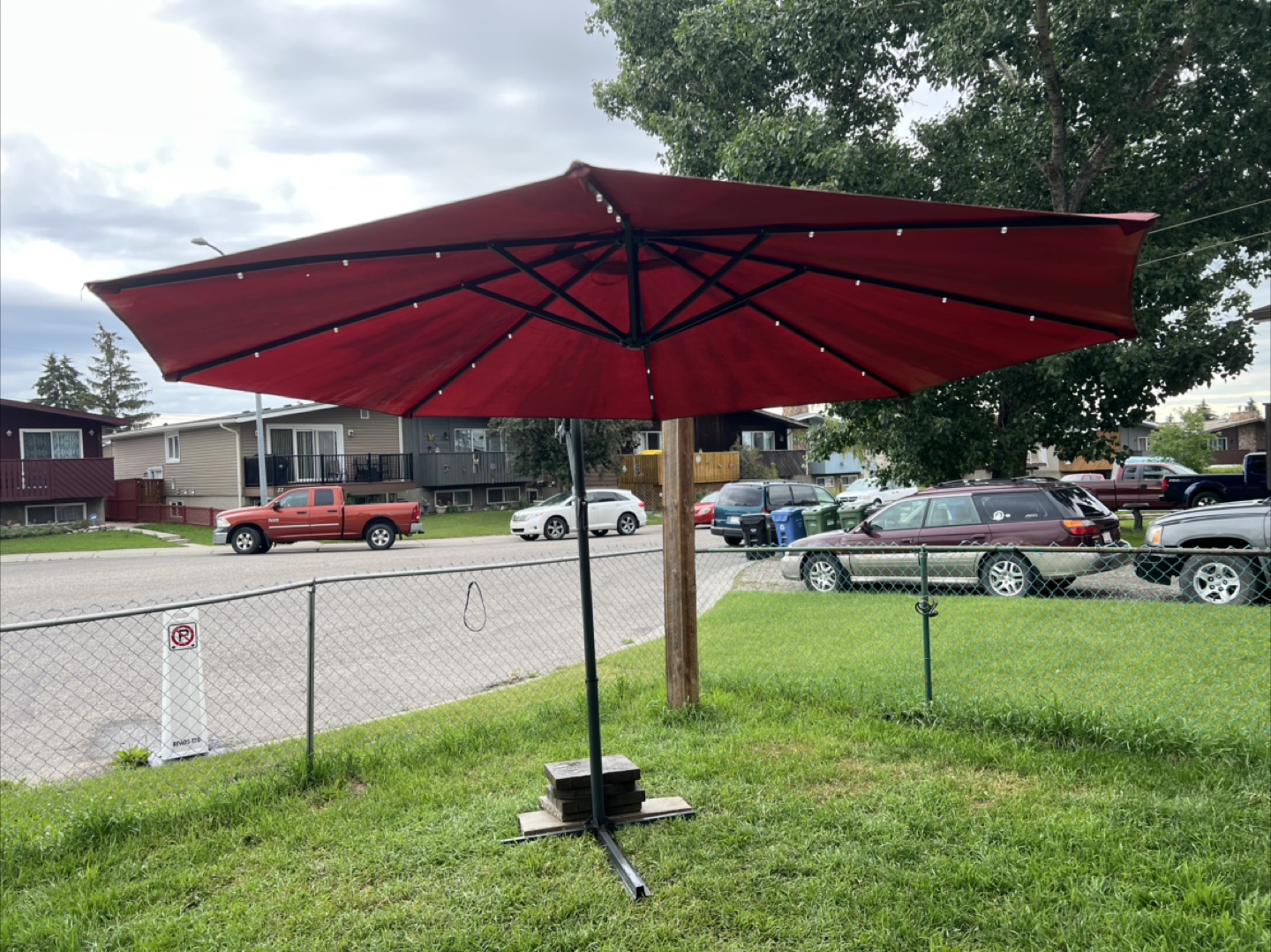 Patio umbrella with LED lights
