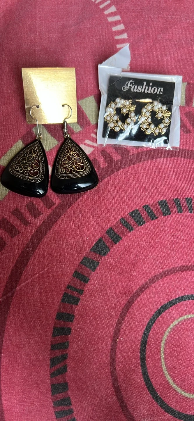 Assorted Fashion Earrings - Various Styles thumbnail