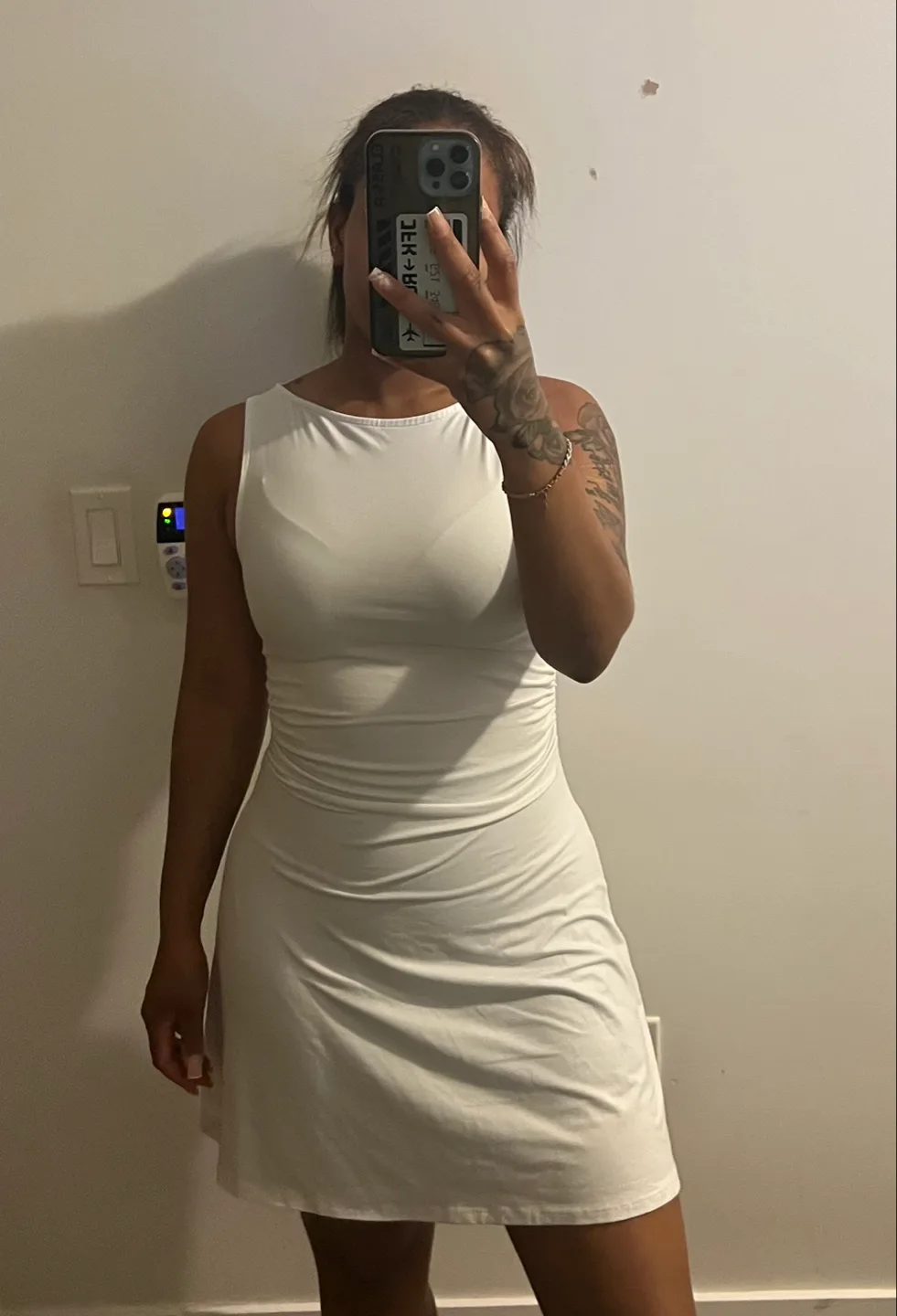 White Sleeveless Dress image indicator(2)