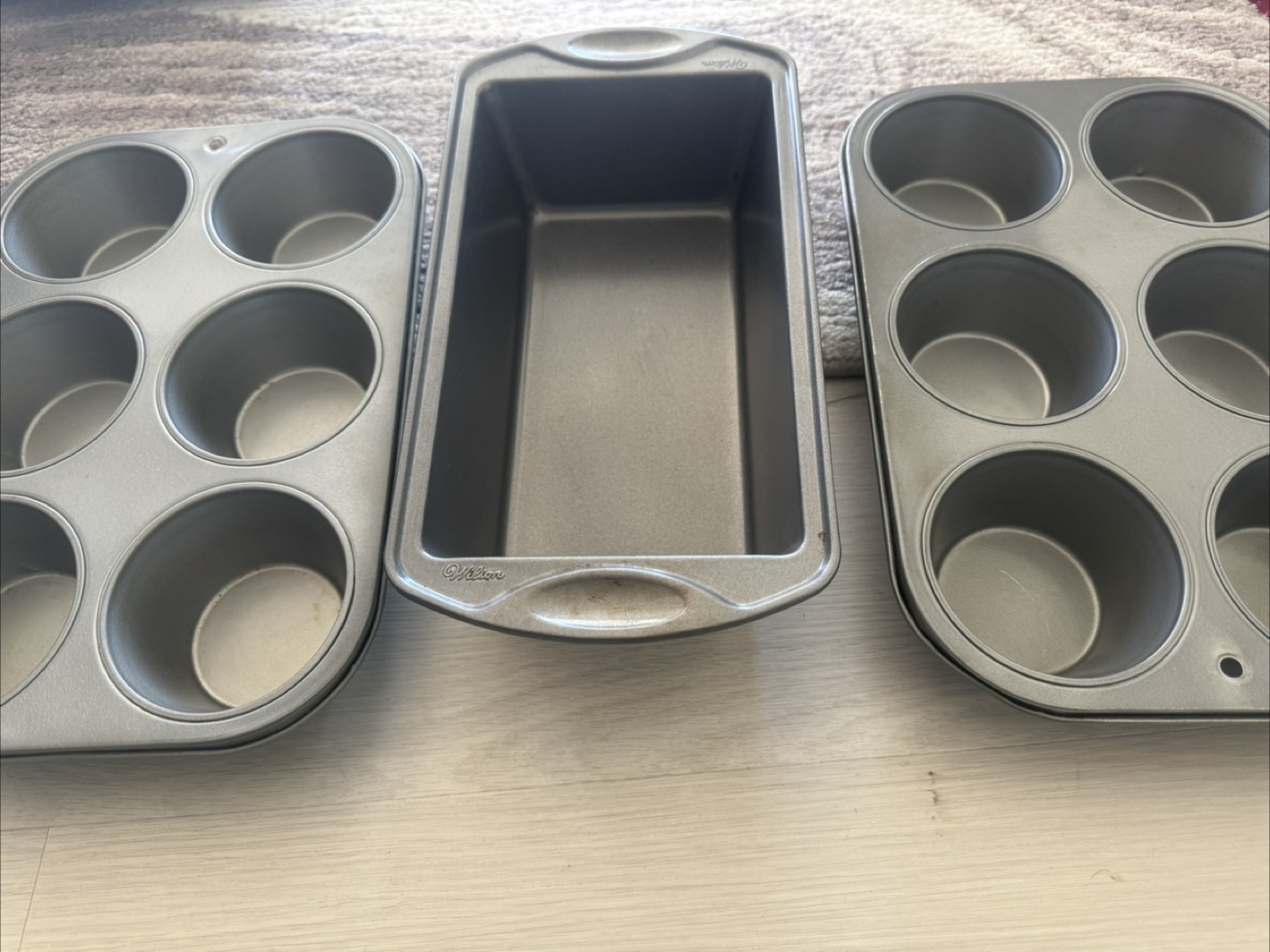 Assorted Baking Pans - Wilton, Dollarama - photo 4