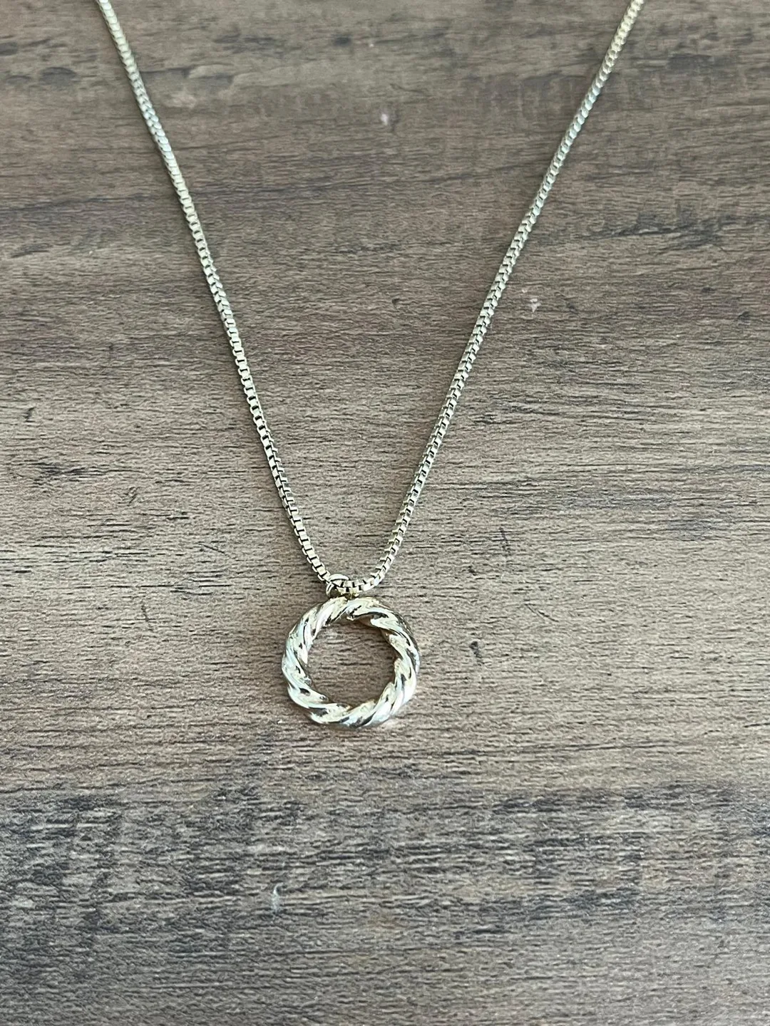Gold Circle Pendant Necklace thumbnail