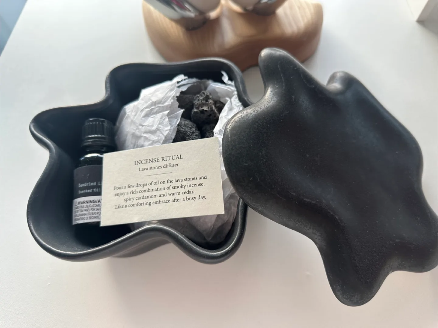 H&M Sundried Scent Linen Lava Stone Diffuser thumbnail