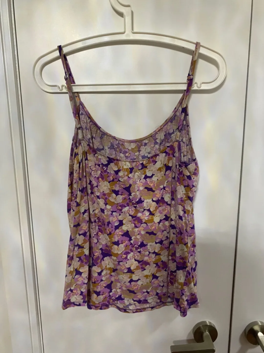 Old Navy Floral Tank Top - Size L 🇨🇦 image indicator(2)