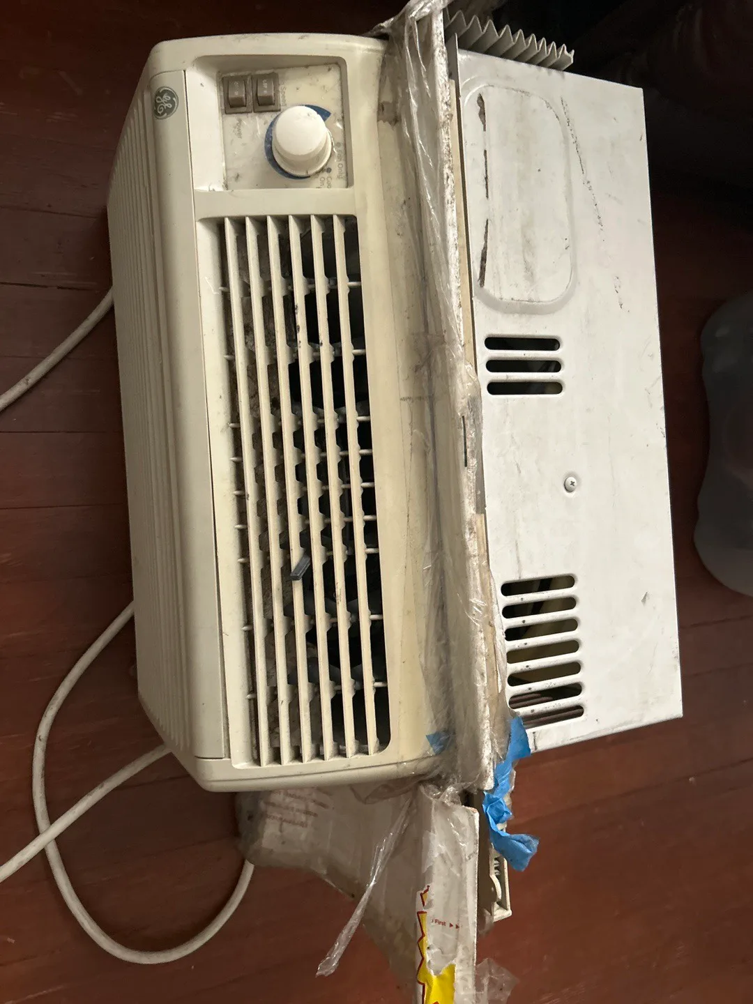 GE Window Air Conditioner thumbnail