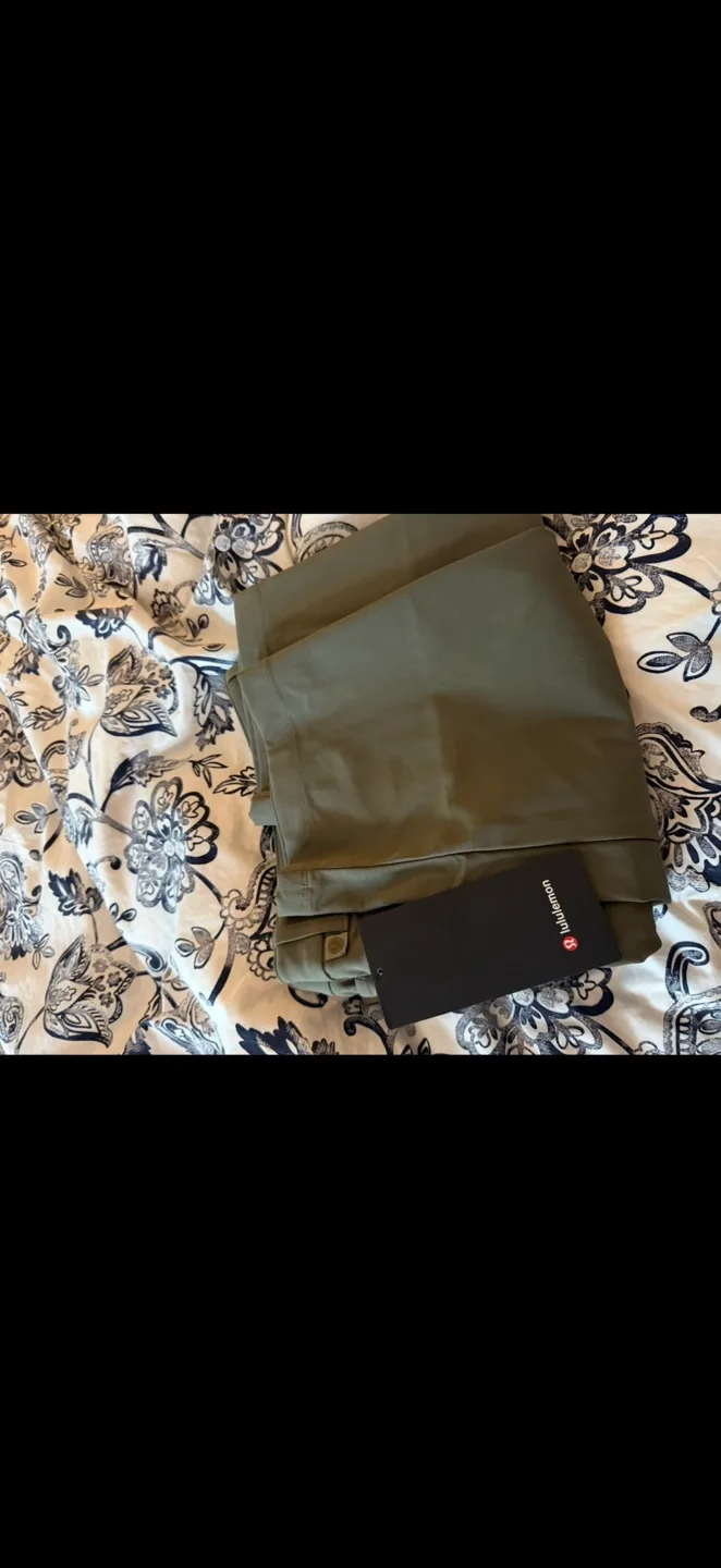 Lululemon ABC Classic-Fit 5 Pocket Pant 32L thumbnail