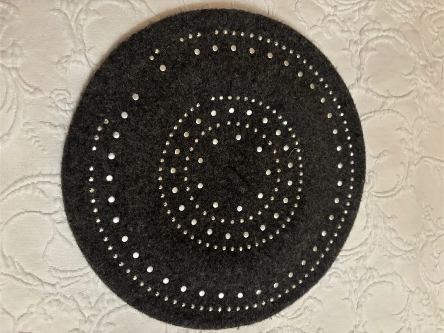 Beautiful 100% Wool Berets thumbnail