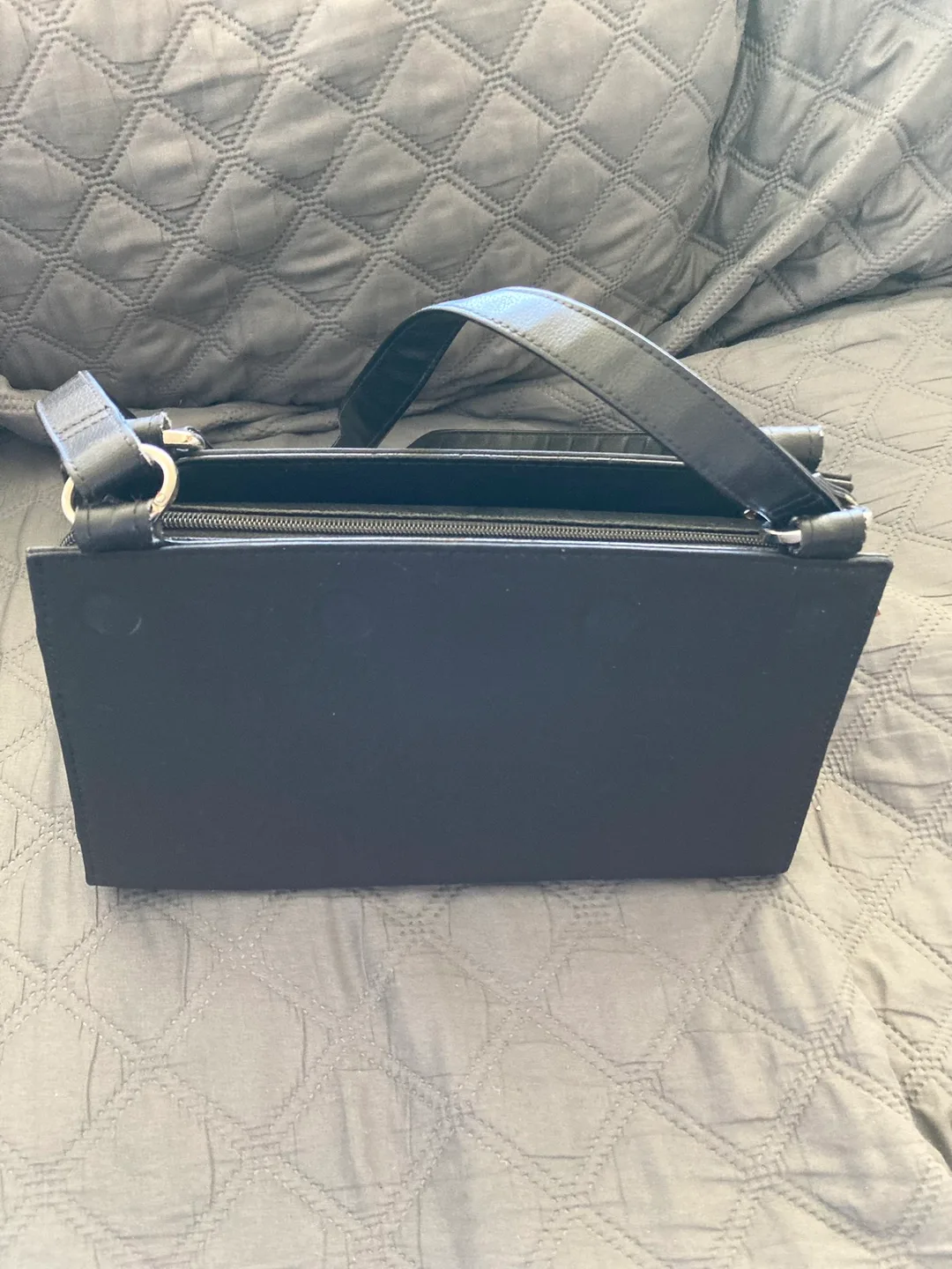 ✨collection of 1 Miche Handbag with 9 Interchangeable Covers image indicator(10)