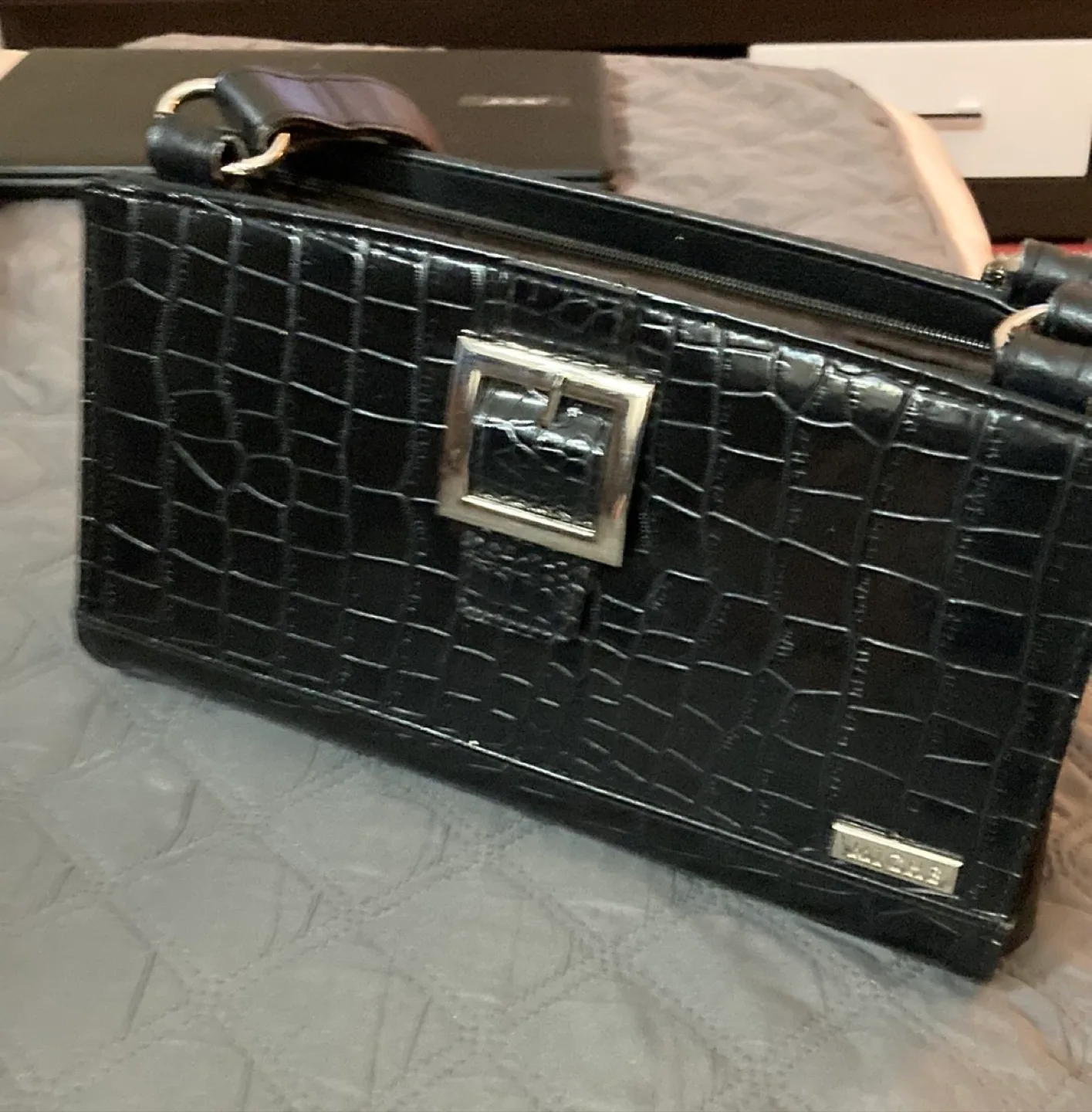 ✨collection of 1 Miche Handbag with 9 Interchangeable Covers image indicator(7)