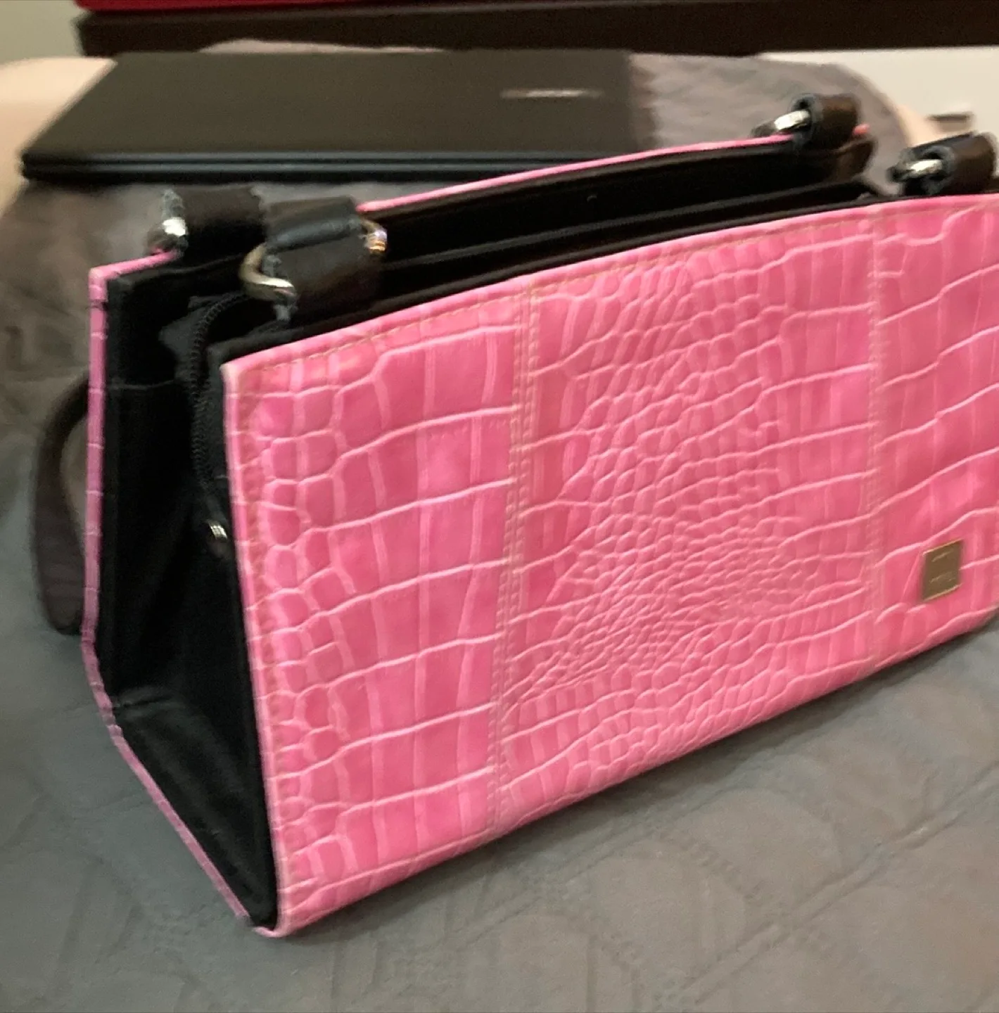 ✨collection of 1 Miche Handbag with 9 Interchangeable Covers image indicator(9)