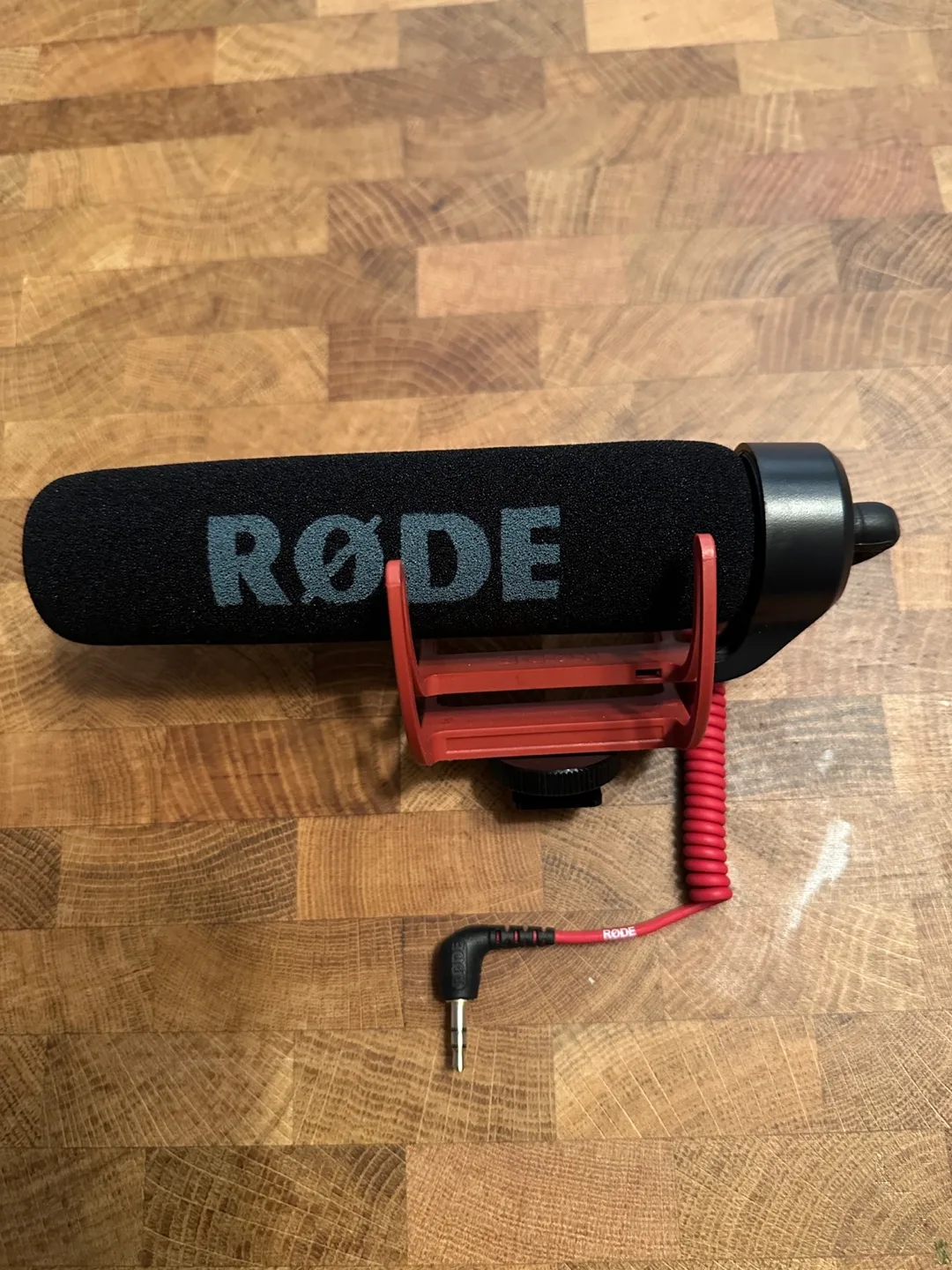 Rode VideoMic GO On-Camera Microphone thumbnail