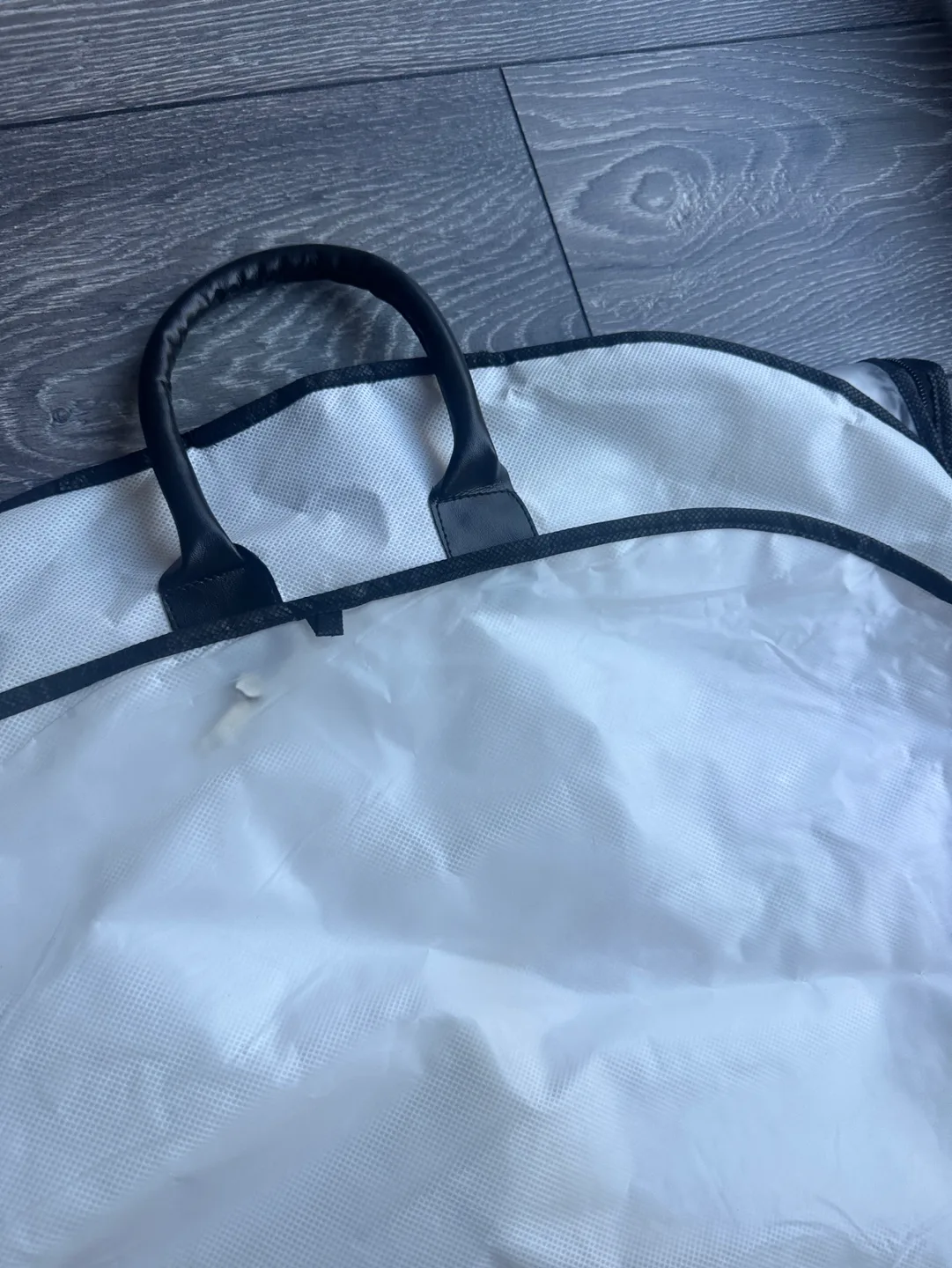 FREE Garment/Dress/Suit Bag thumbnail
