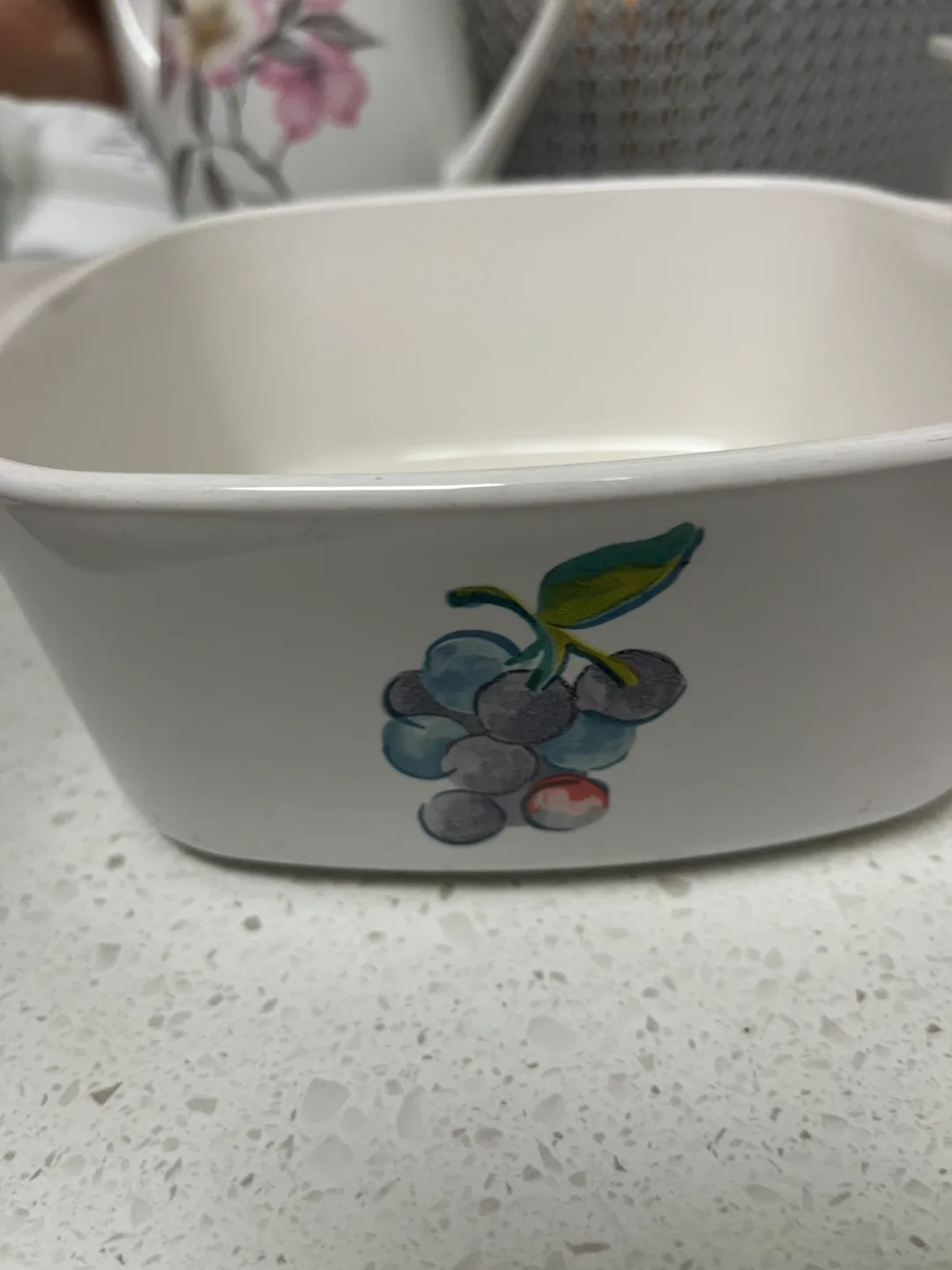 Corning ware Square casseroles with Lids image indicator(2)