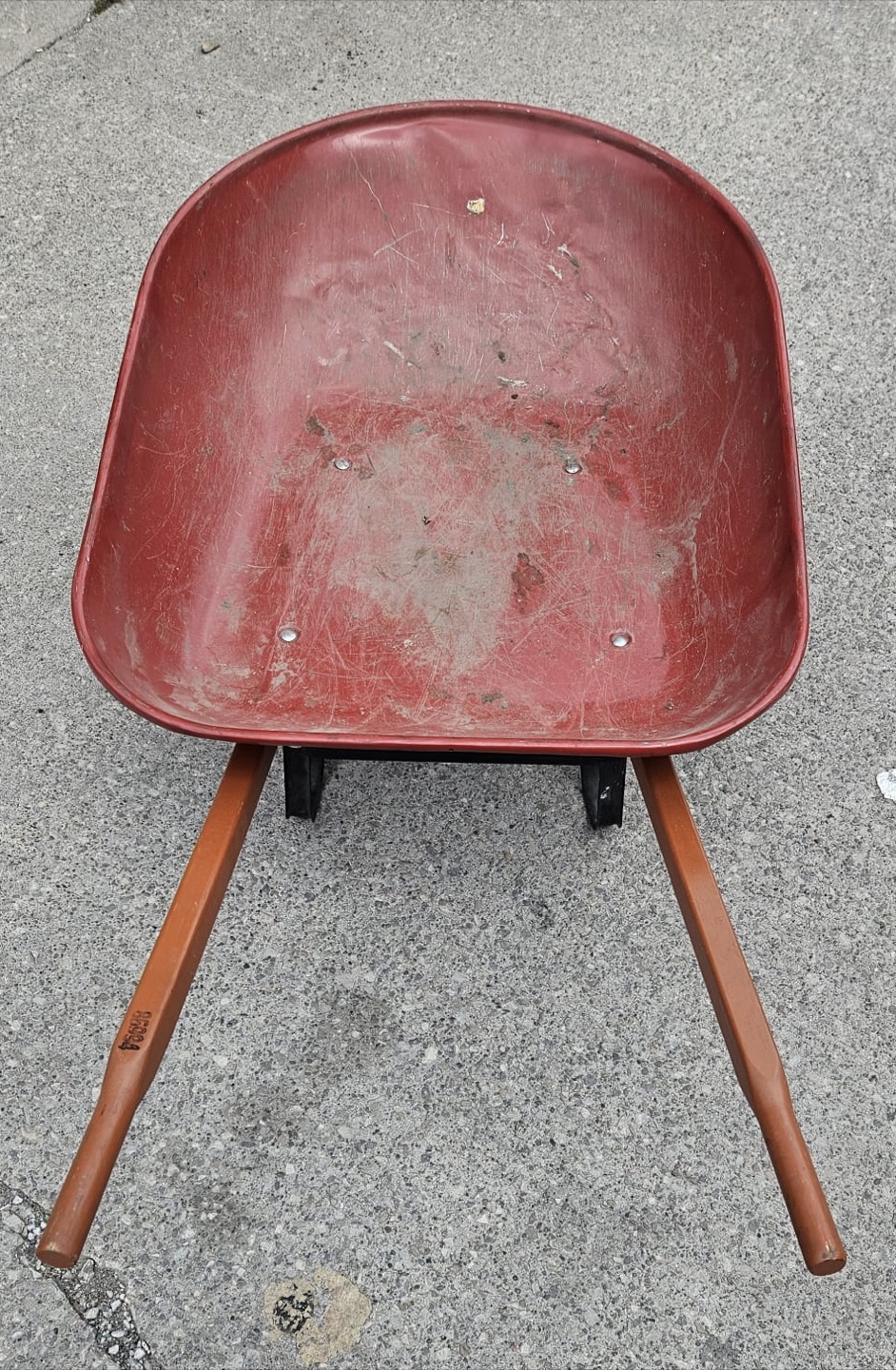 Garant Wheelbarrow - Red - photo 3