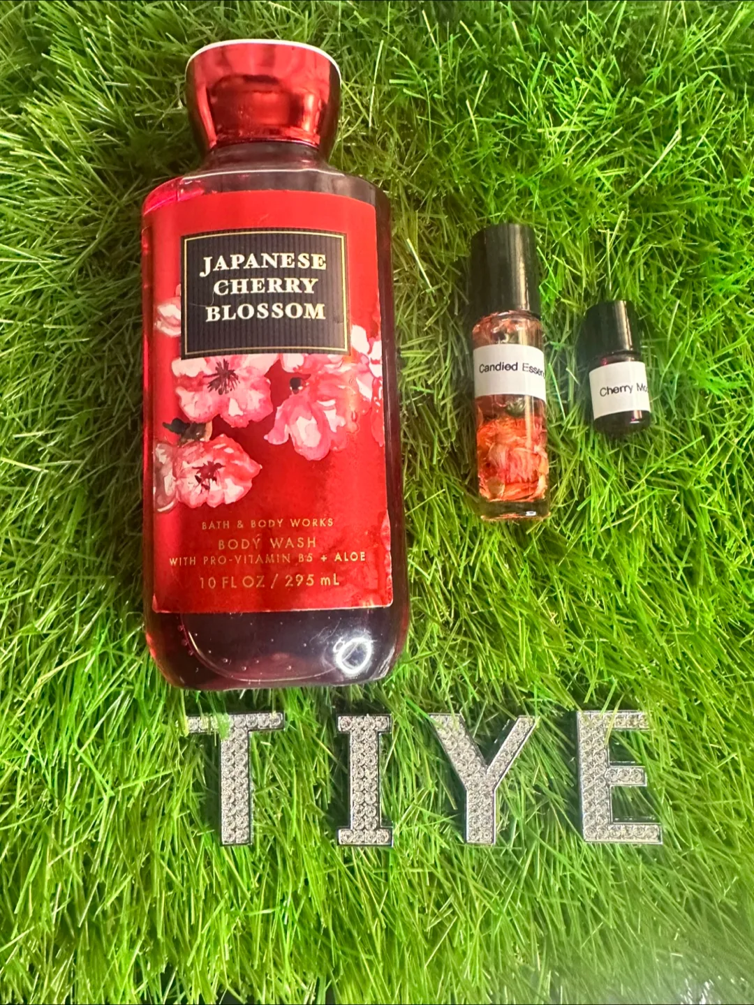 Body Wash and Essential oils Gift Set thumbnail