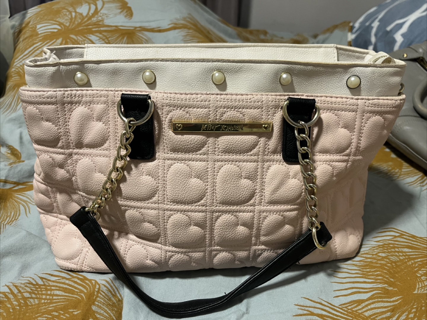 Modalu London Grey Handbag & Betsey Johnson Pink Purse