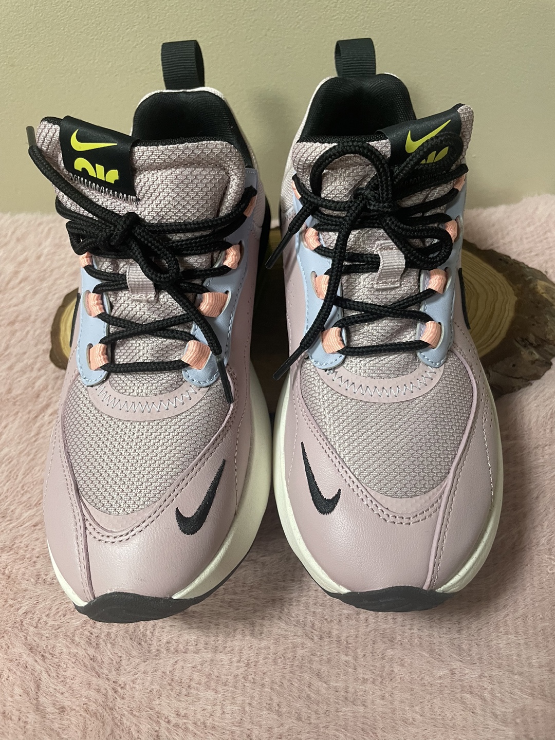 Nike Air Max Verona Sneakers - photo 2