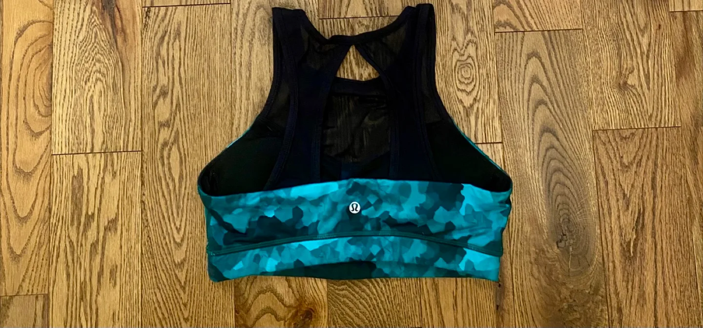 Lululemon Meshed Up Bra - Size 8 image indicator(2)