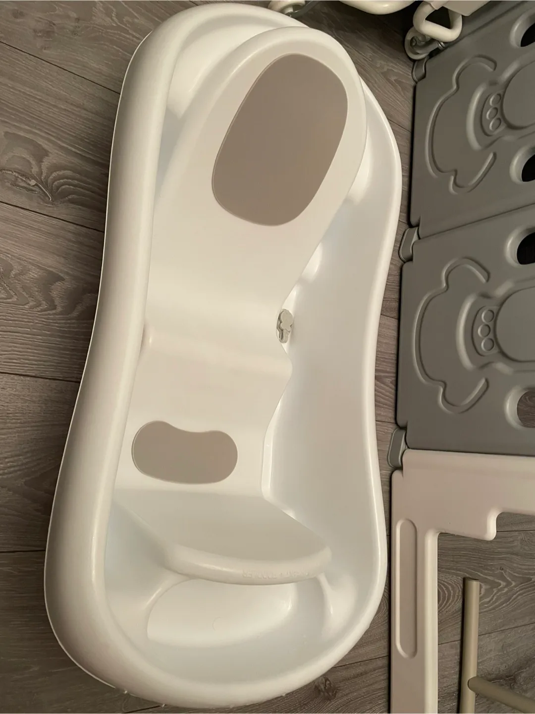 Sure Comfort Newborn to Toddler Tub - White thumbnail